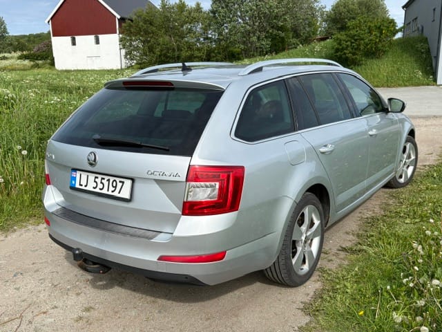 Skoda Octavia med GPS