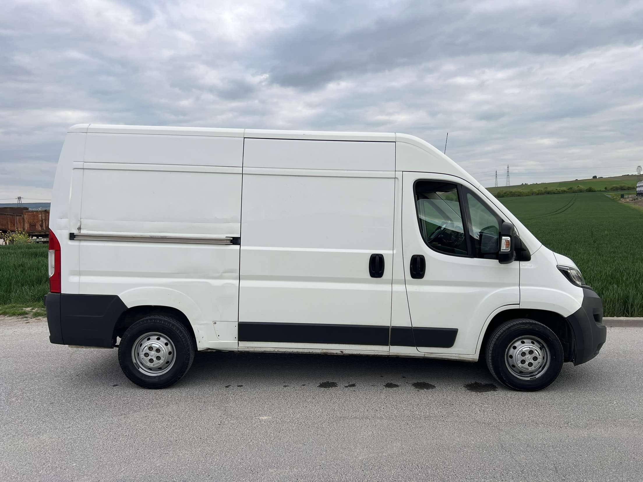 Peugeot Boxer 2L2 HDI