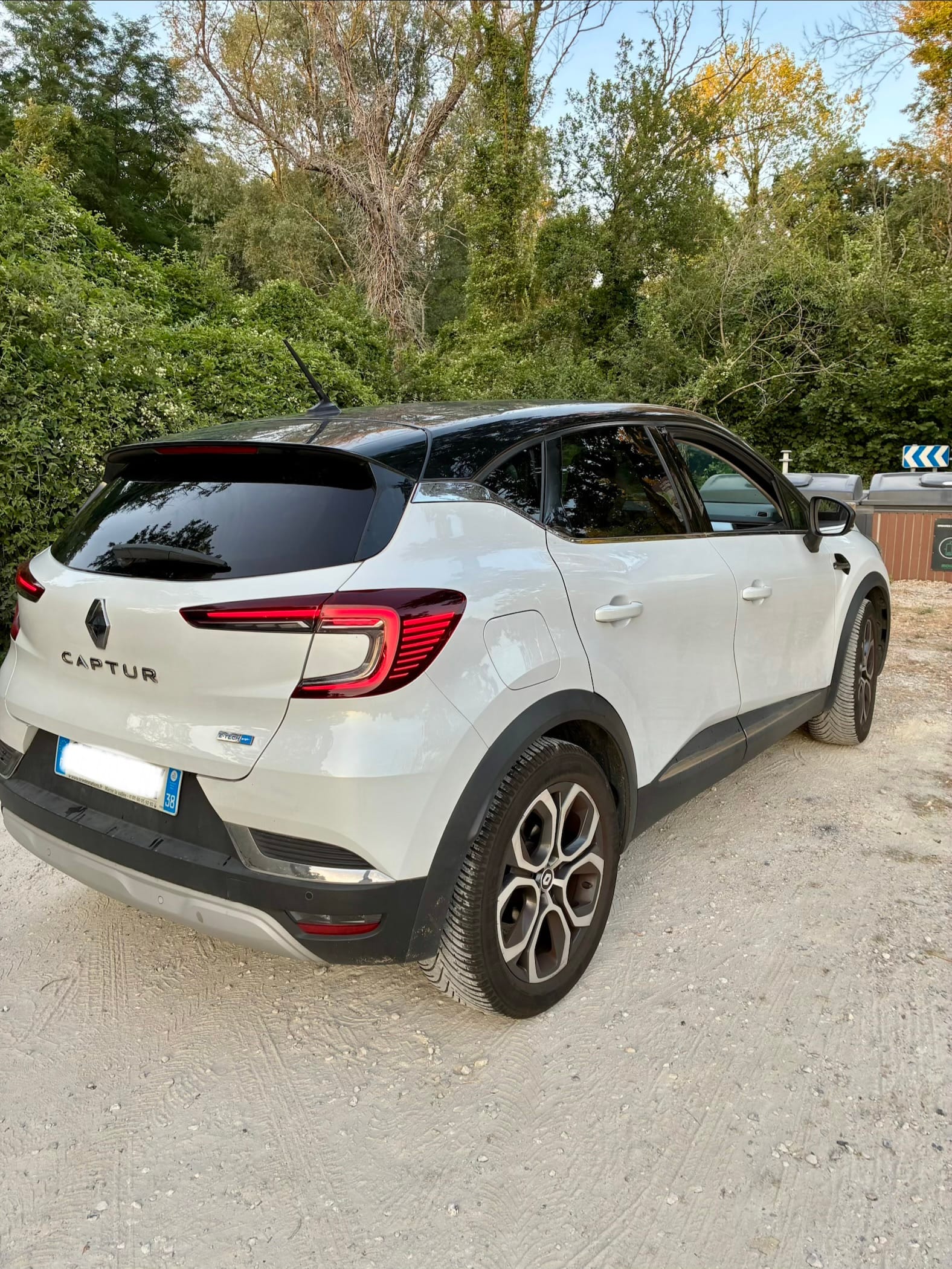 Renault Captur Hybrid E-TECH avec Climatisation