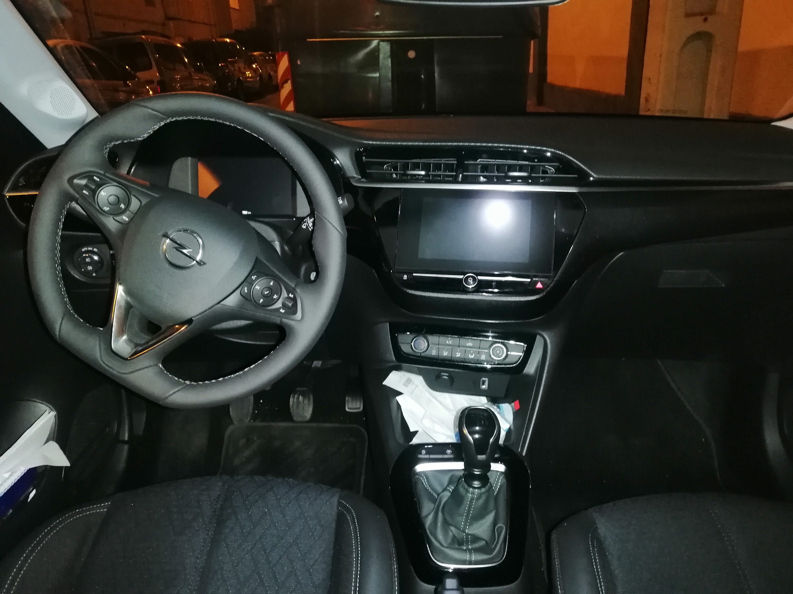 Opel Corsa med Cruisekontroll