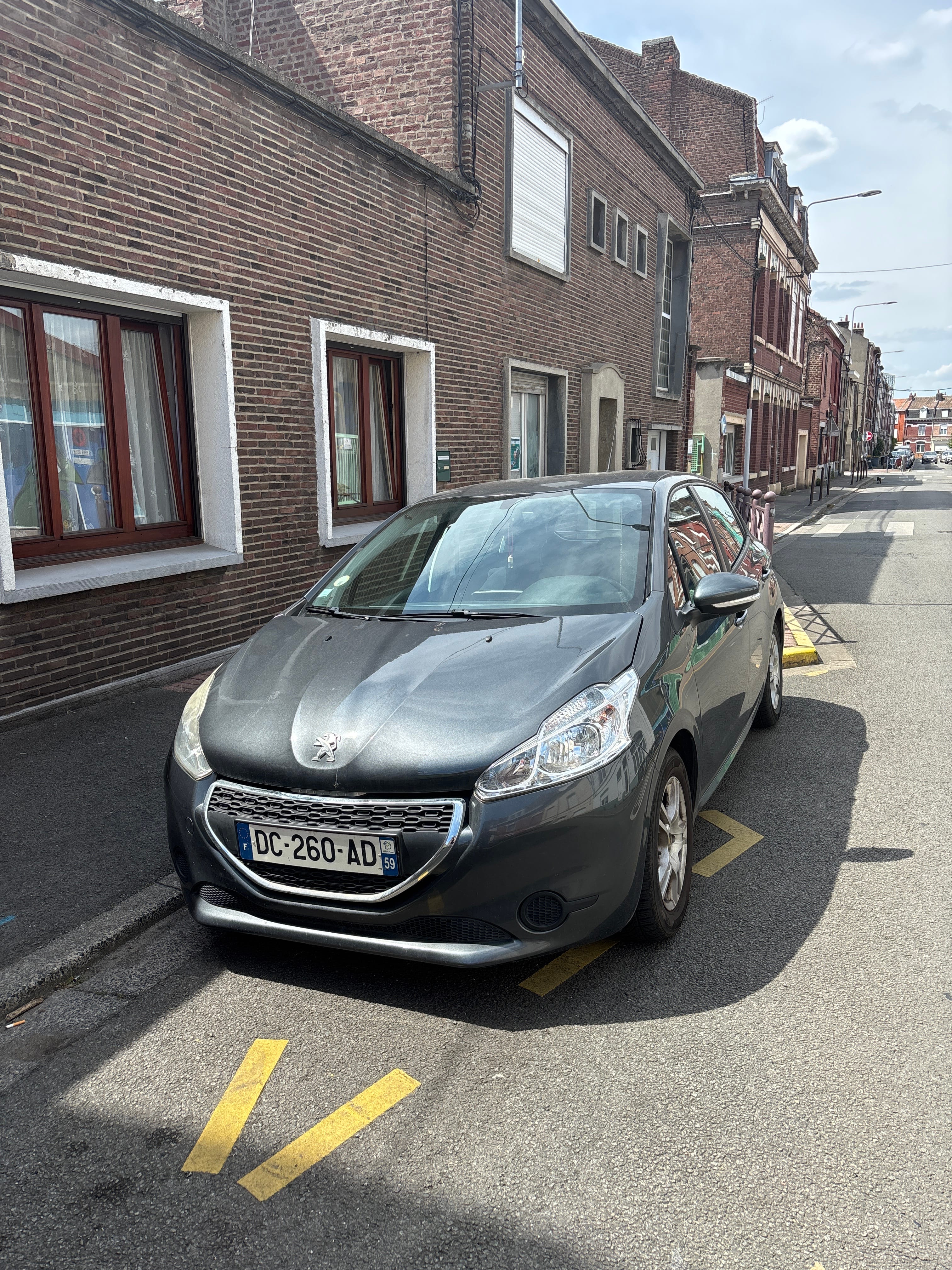 Peugeot 208, 2014, Diesel