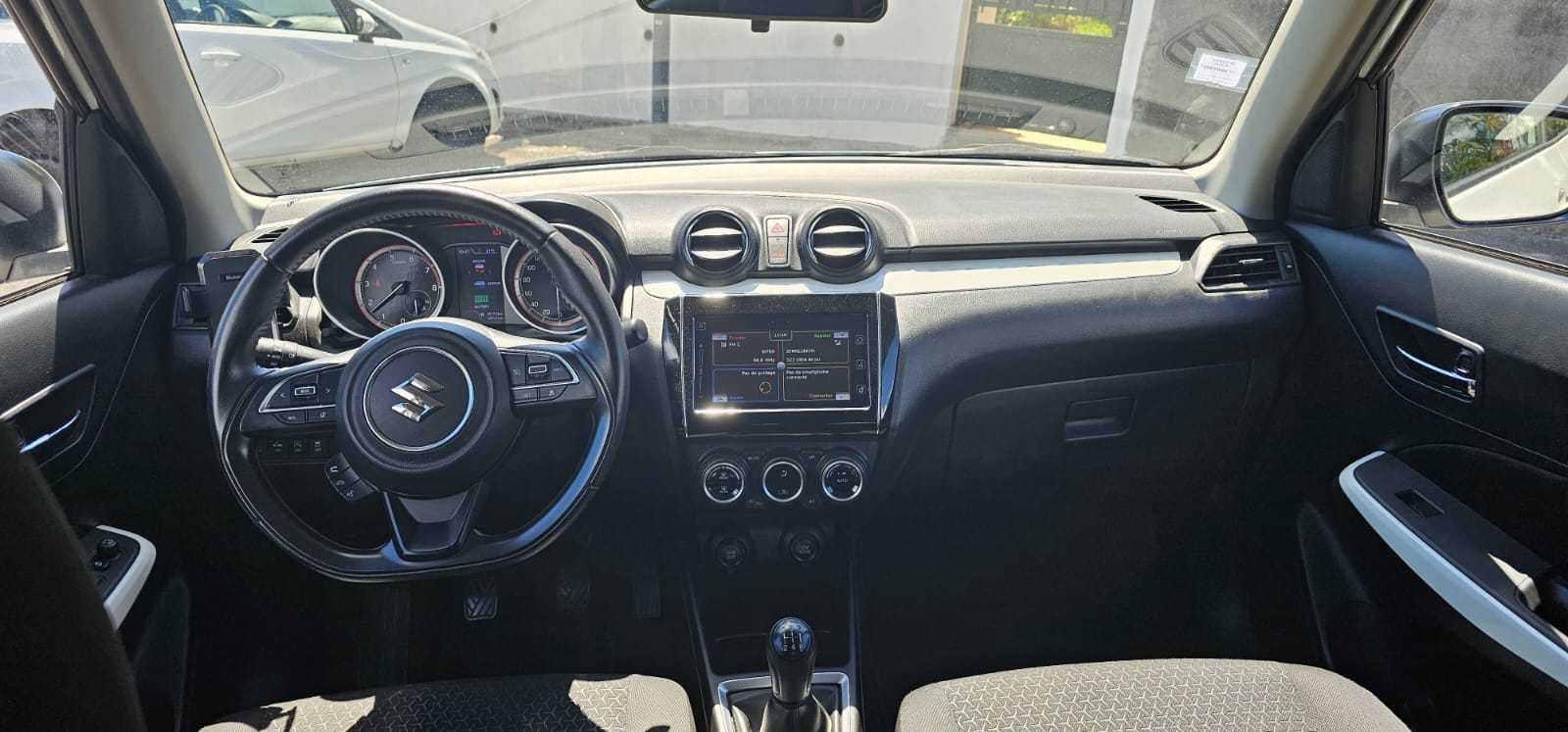 Suzuki Swift avec Régulateur de vitesse