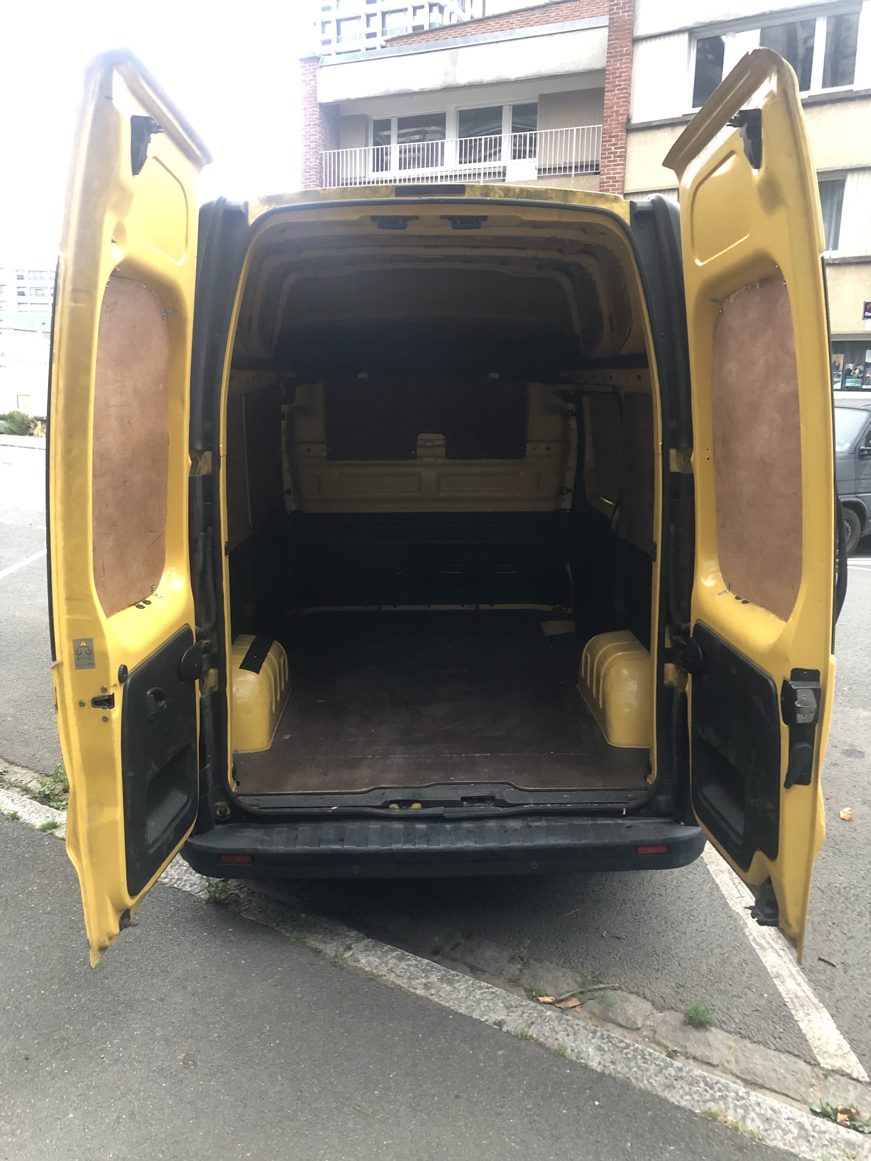 Renault Trafic L1H2 grand volume avec Audio Bluetooth