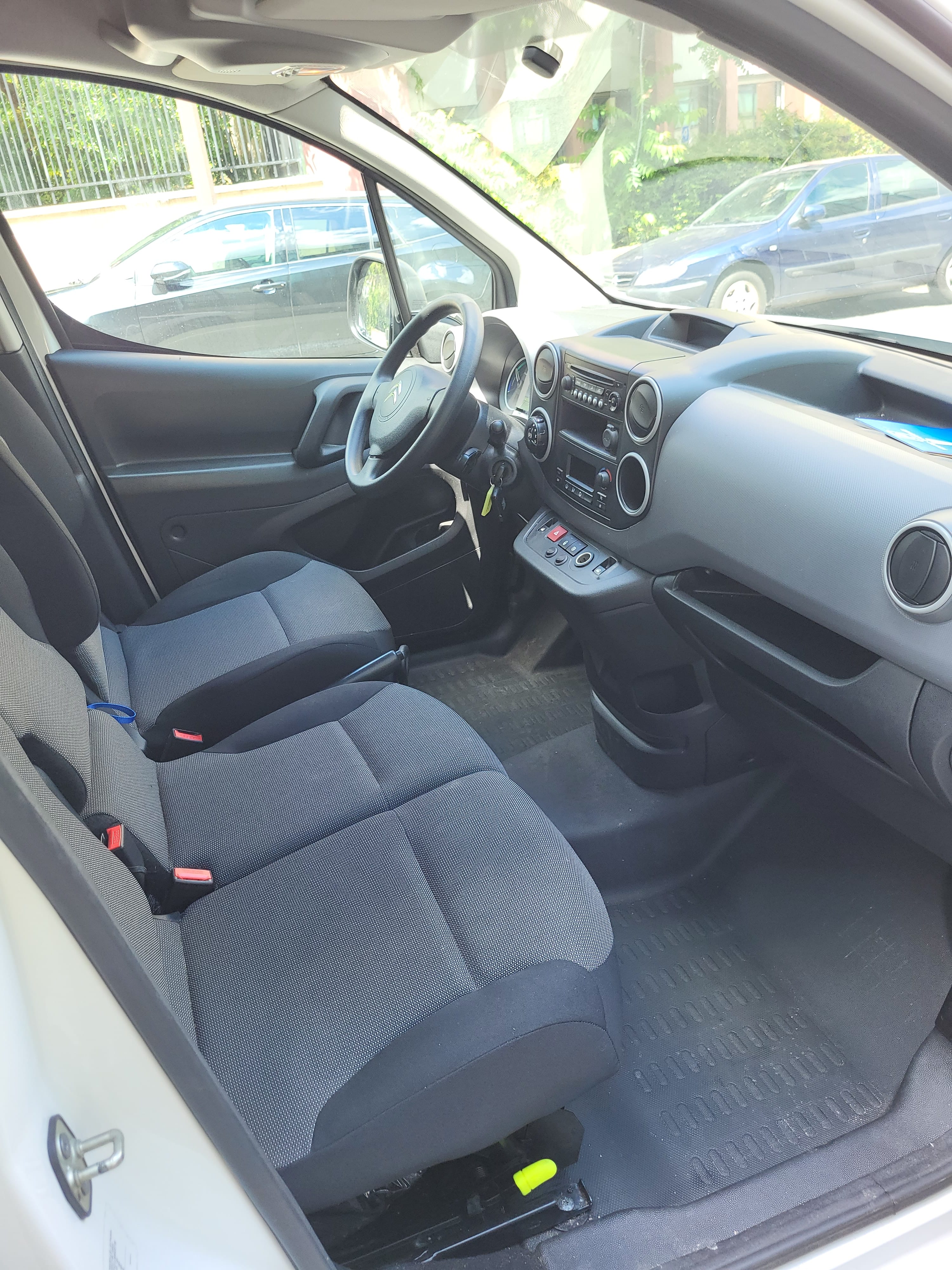 Citroen Berlingo E Berlingo M Girafon