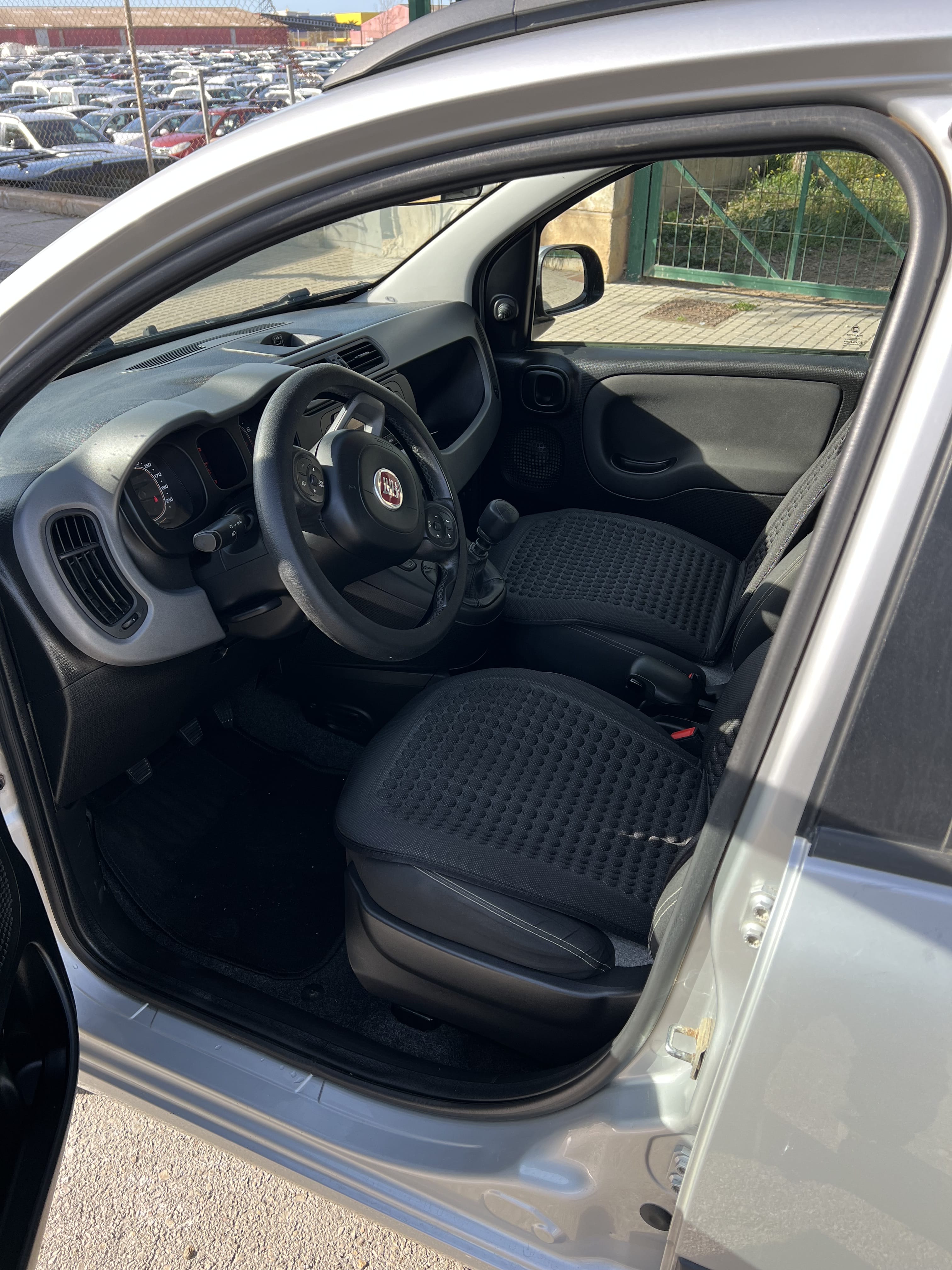 Fiat Panda Gasolina 95 med Babysete