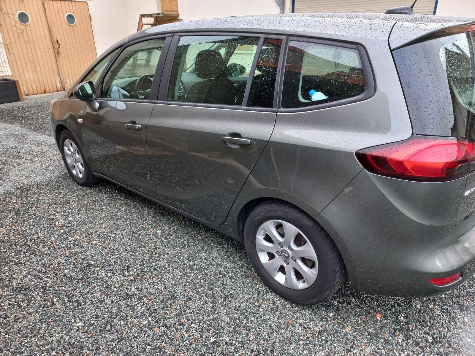 Opel Zafira avec Régulateur de vitesse