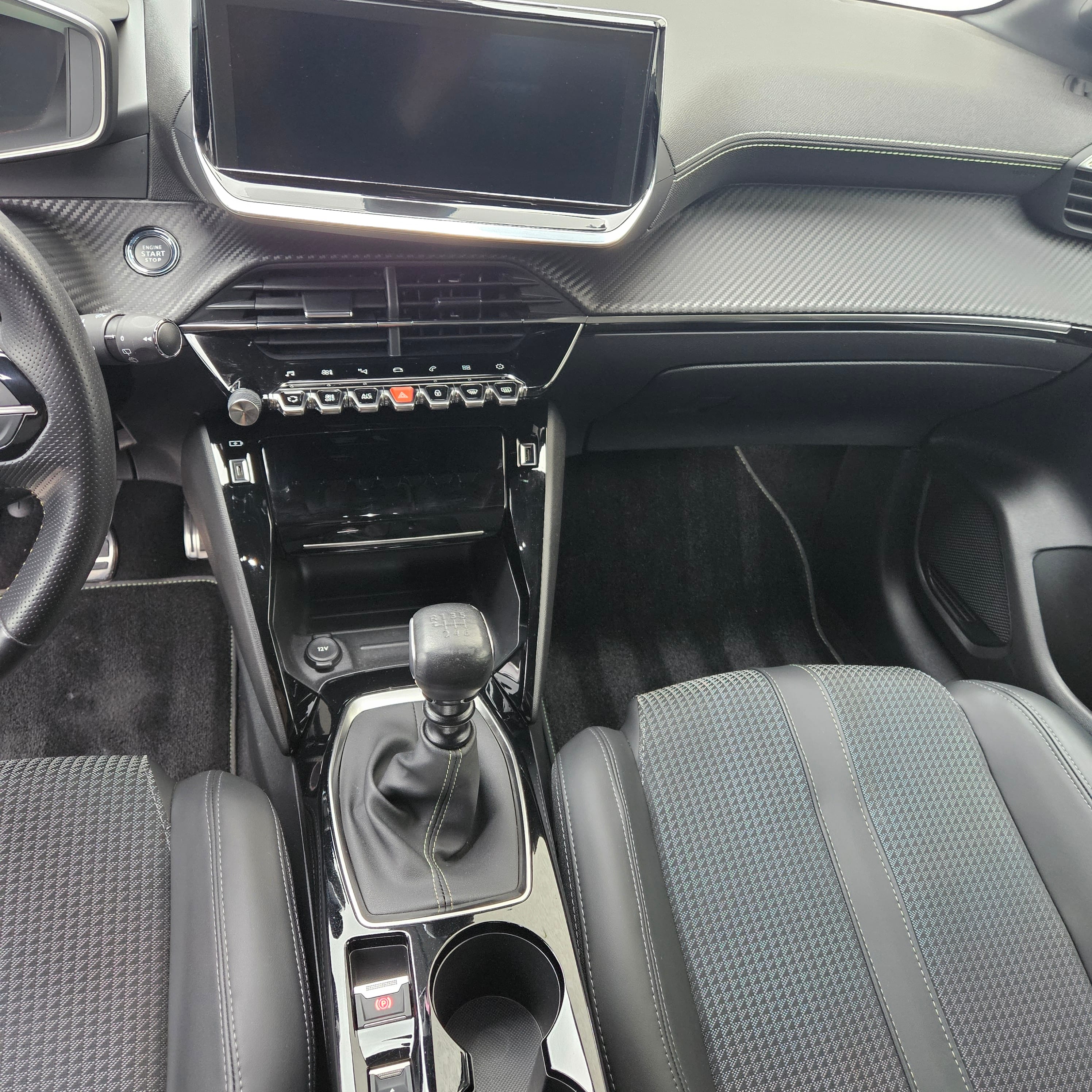 Peugeot 208 GT Line 100 CH avec Régulateur de vitesse