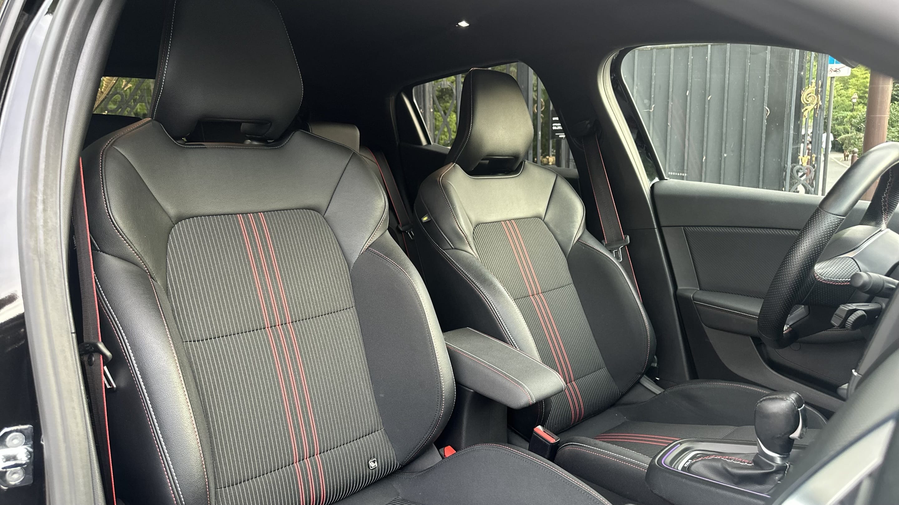 Renault Clio E-tech avec Audio Bluetooth
