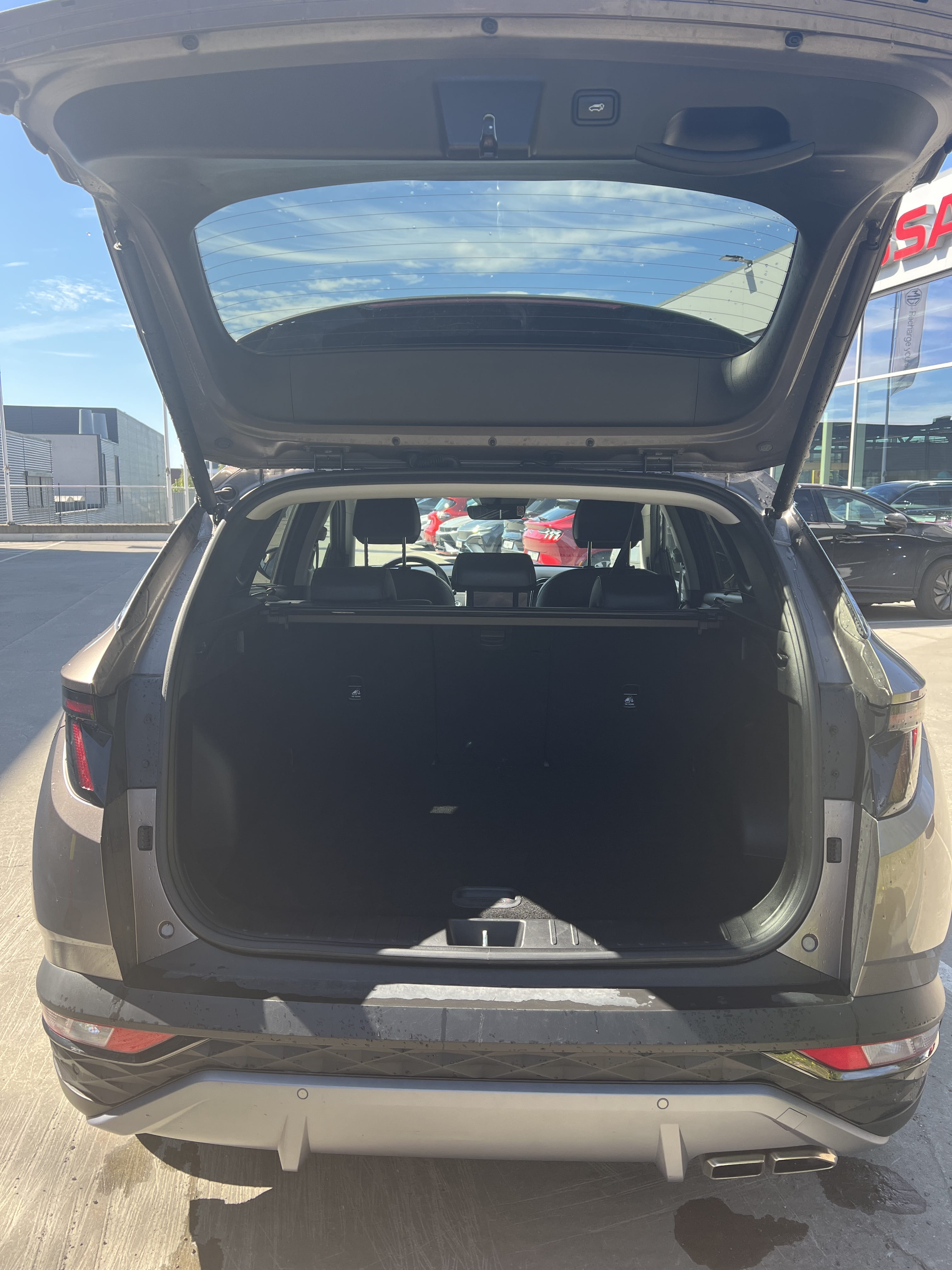 Hyundai Tucson Hybrid Limited with Cruise control