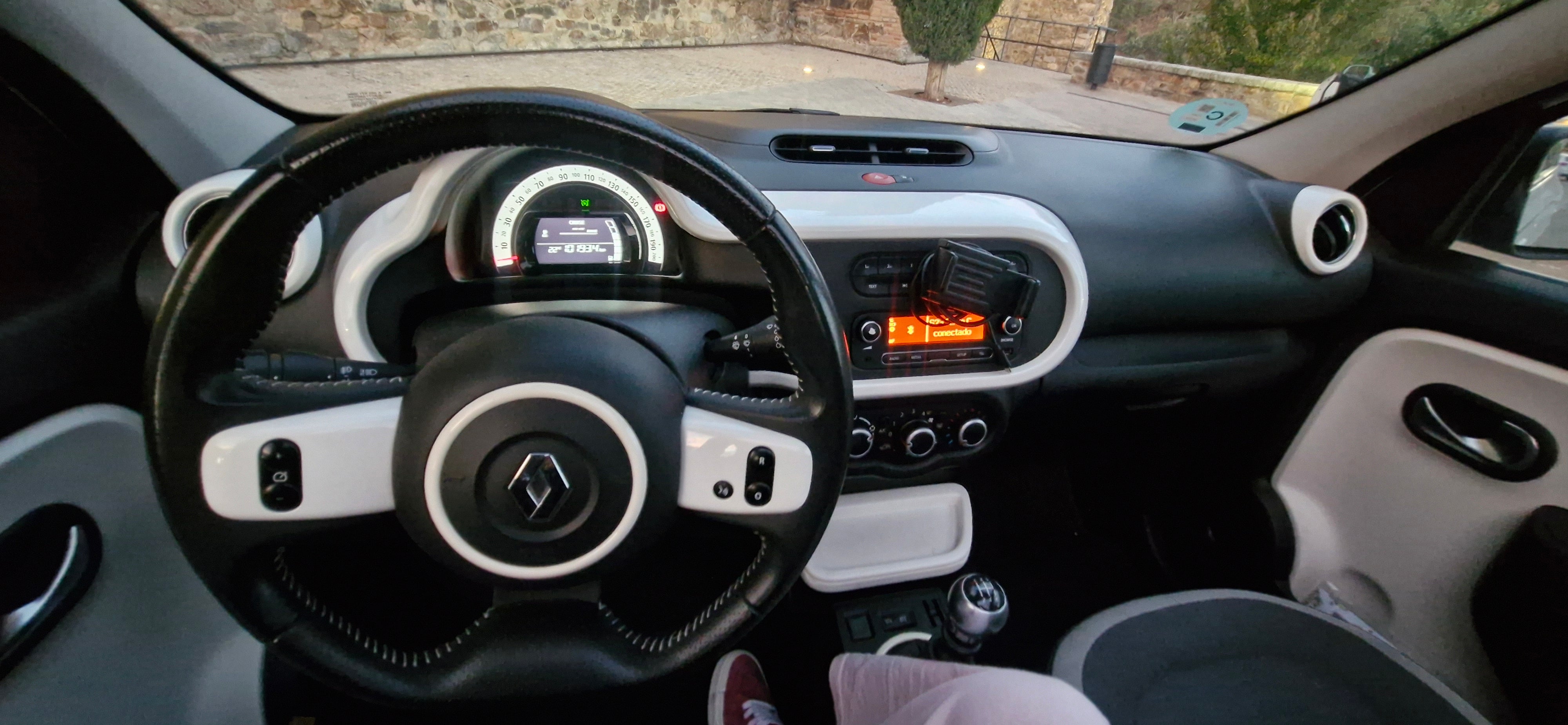 Renault Twingo III 1.0 90CV con Audio Bluetooth