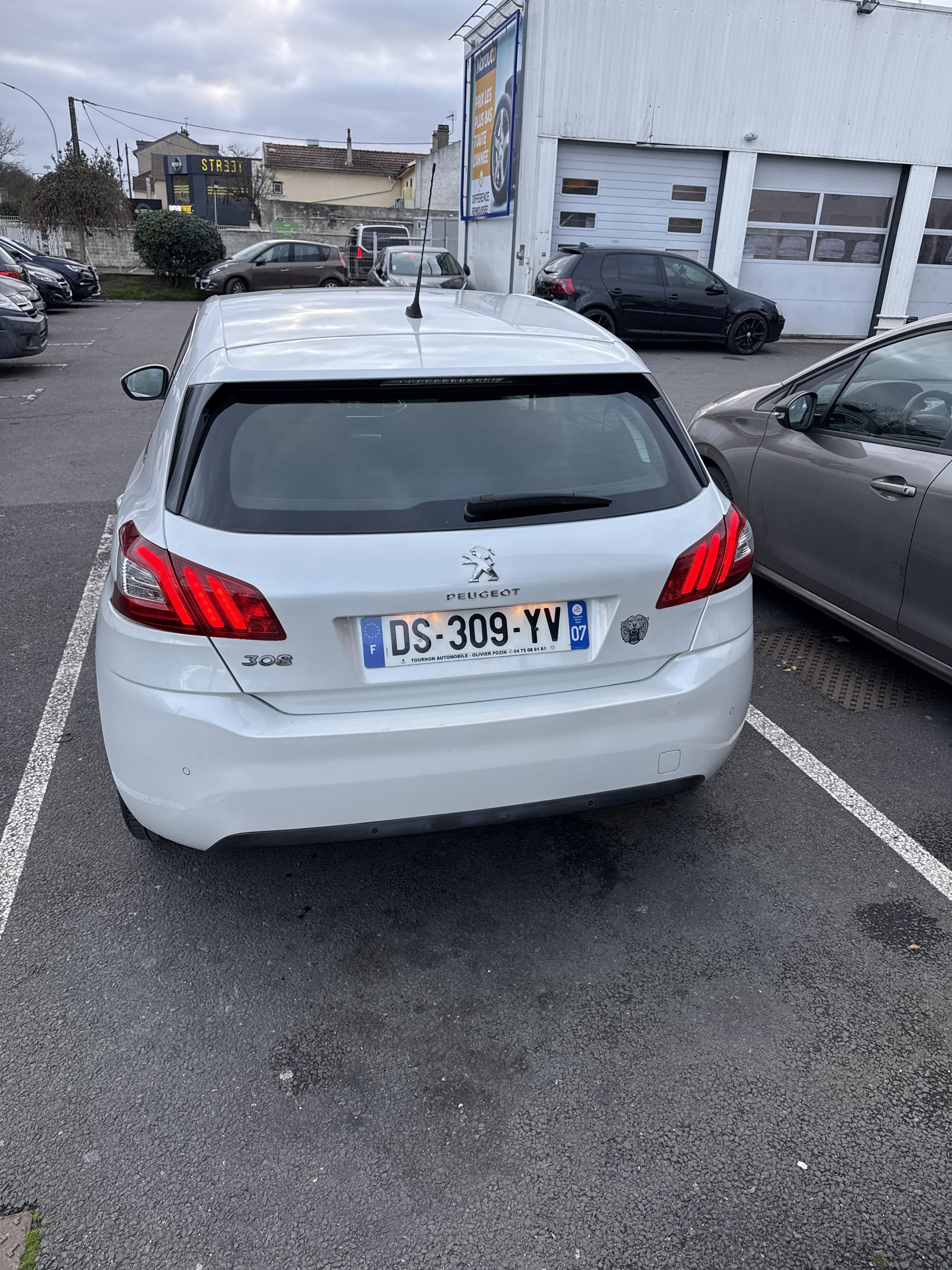 Peugeot 308
