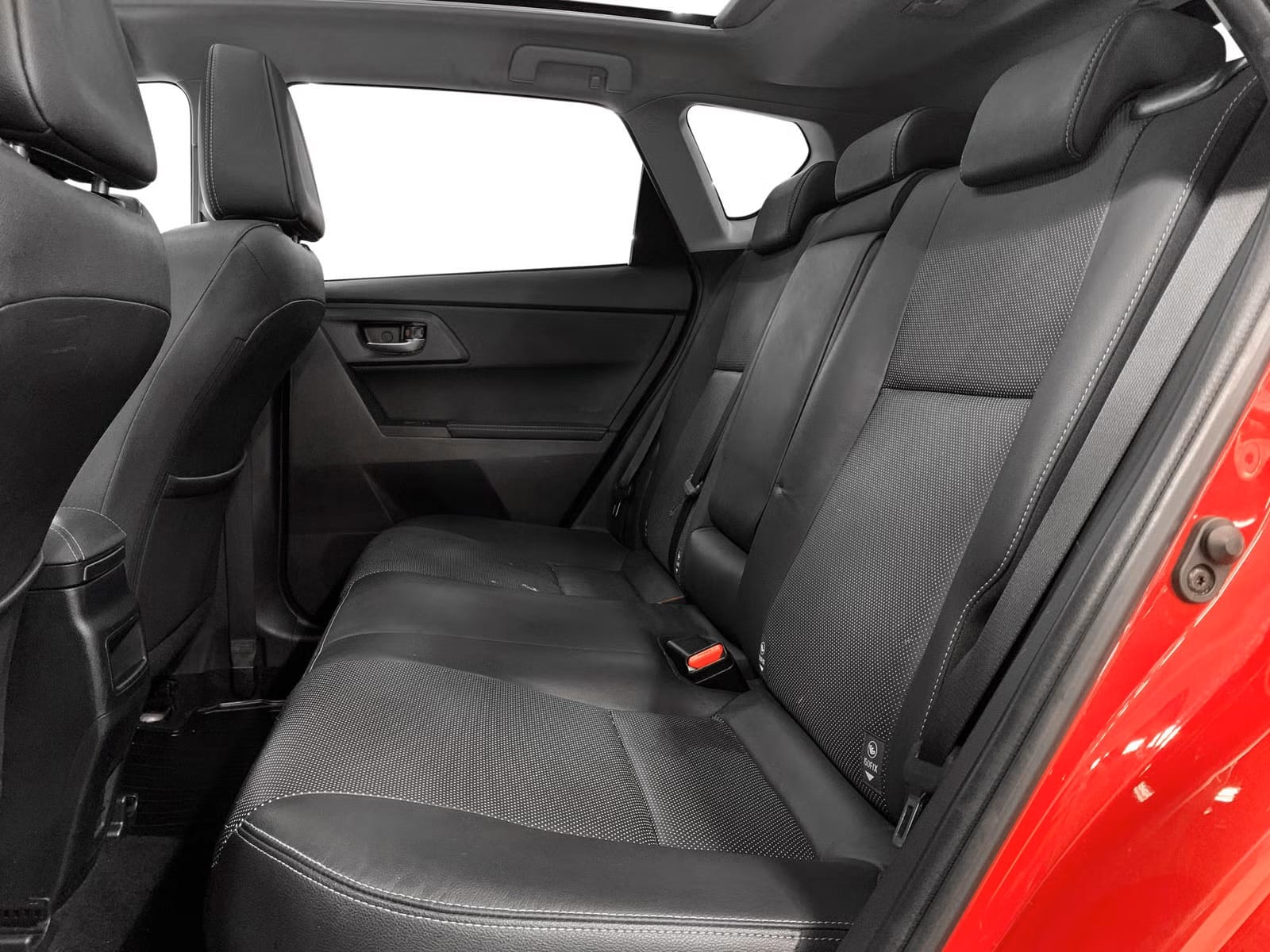Toyota Auris 1.8 Hybrid with Baby seat