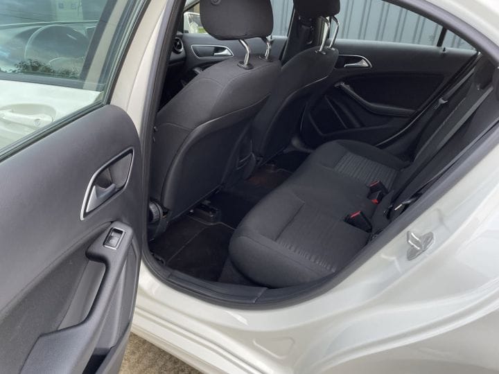 Mercedes-Benz Classe A avec Apple CarPlay