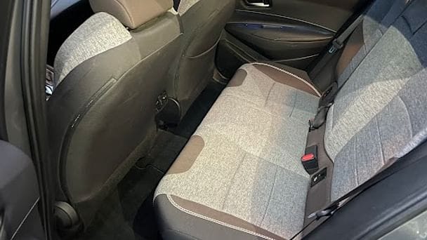 Toyota Corolla Break Hybride avec Apple CarPlay