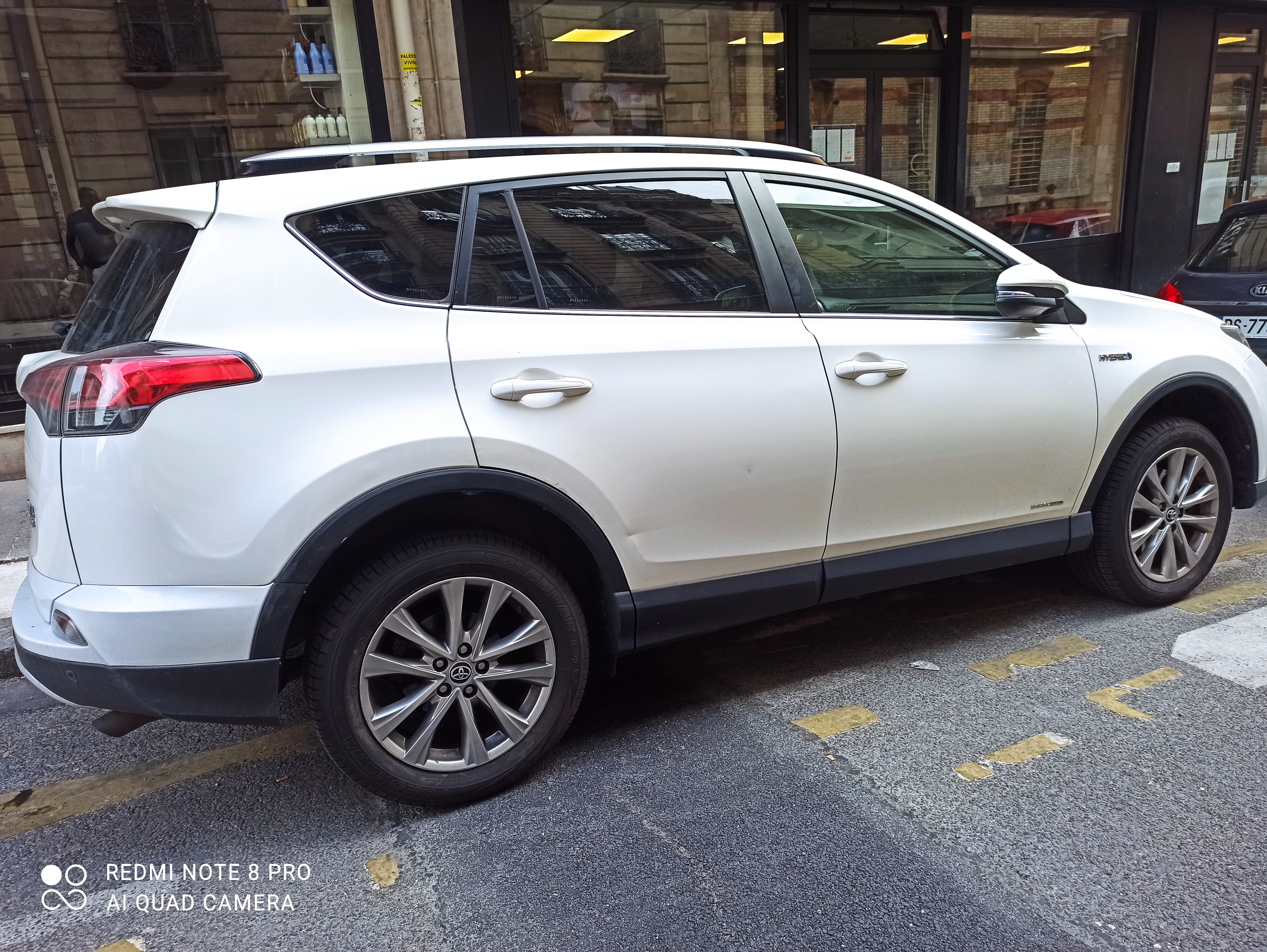 Toyota Rav4 Hybride avec Climatisation