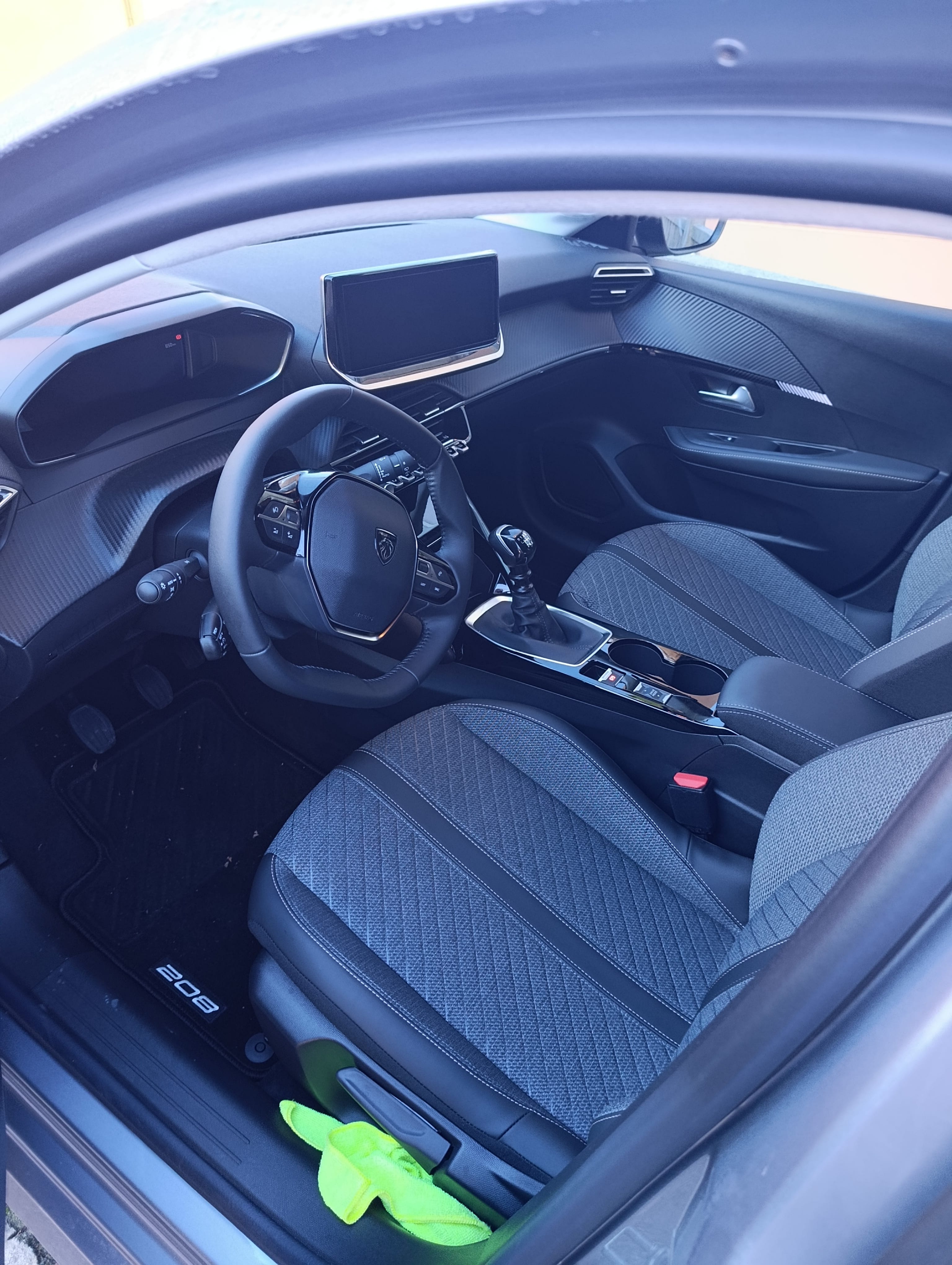 Peugeot 208 con Audio Bluetooth