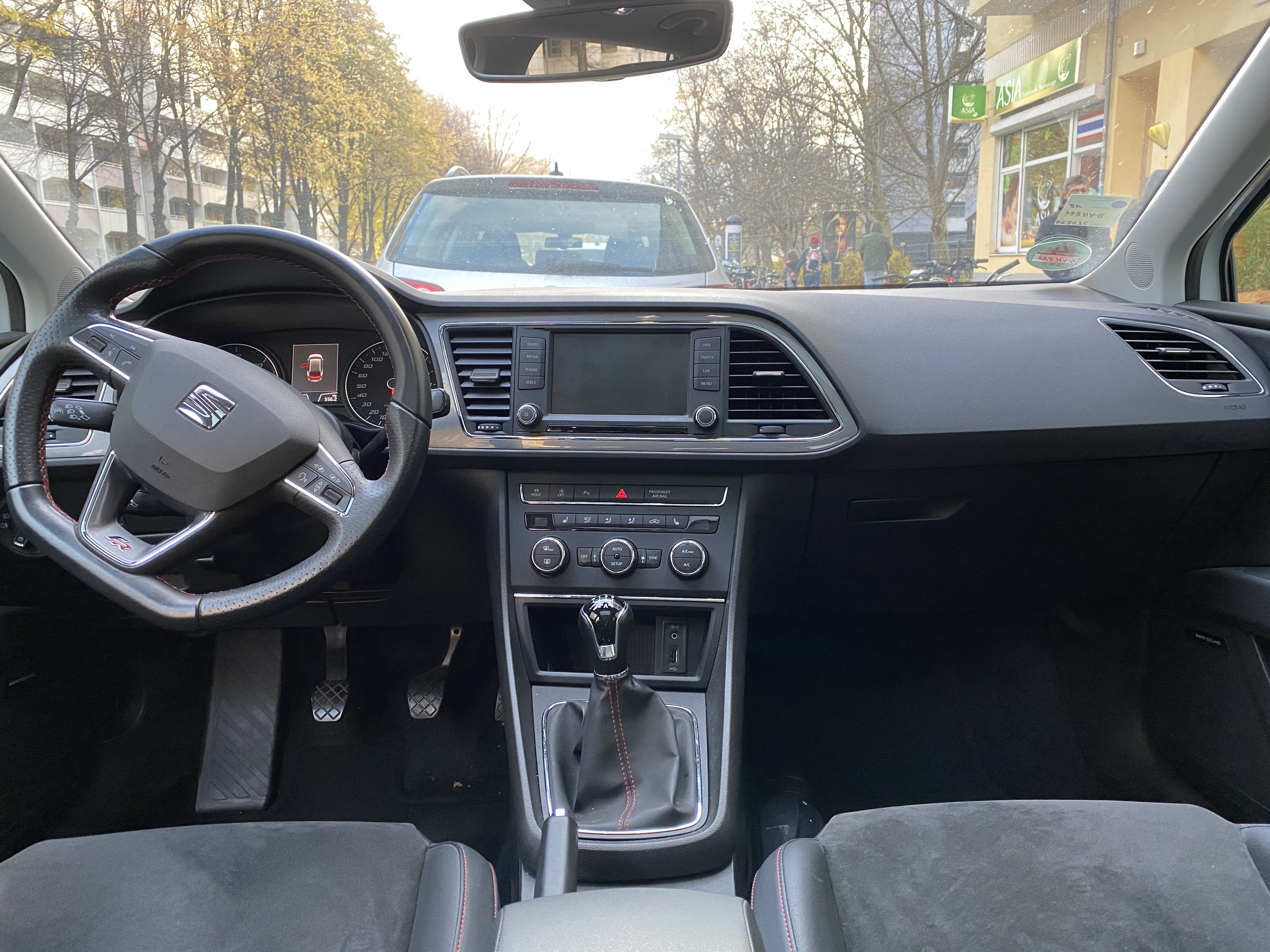 Seat Leon ST 2.0 TDI mit Klimaanlage