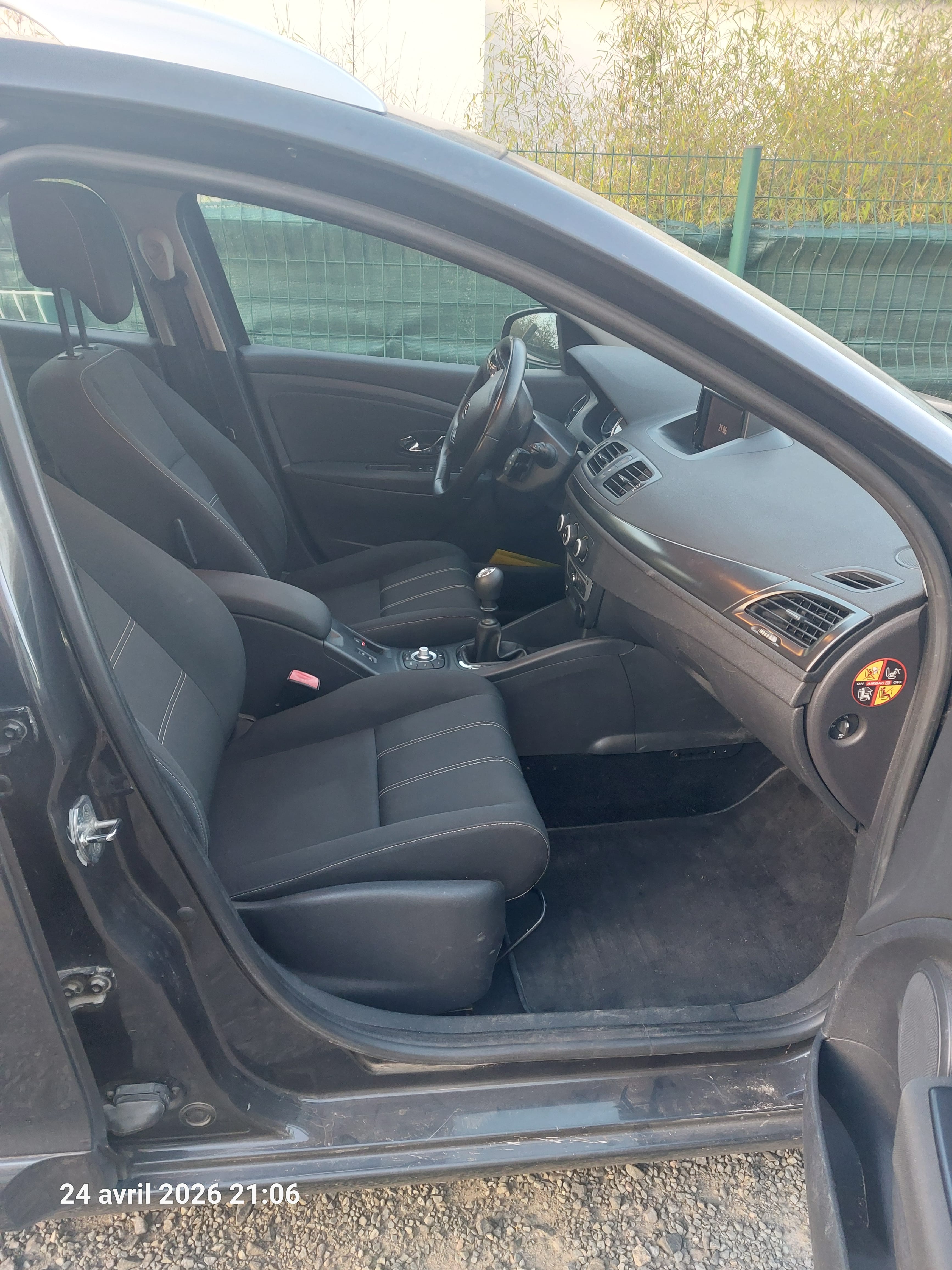 Renault Mégane Estate avec Autoradio