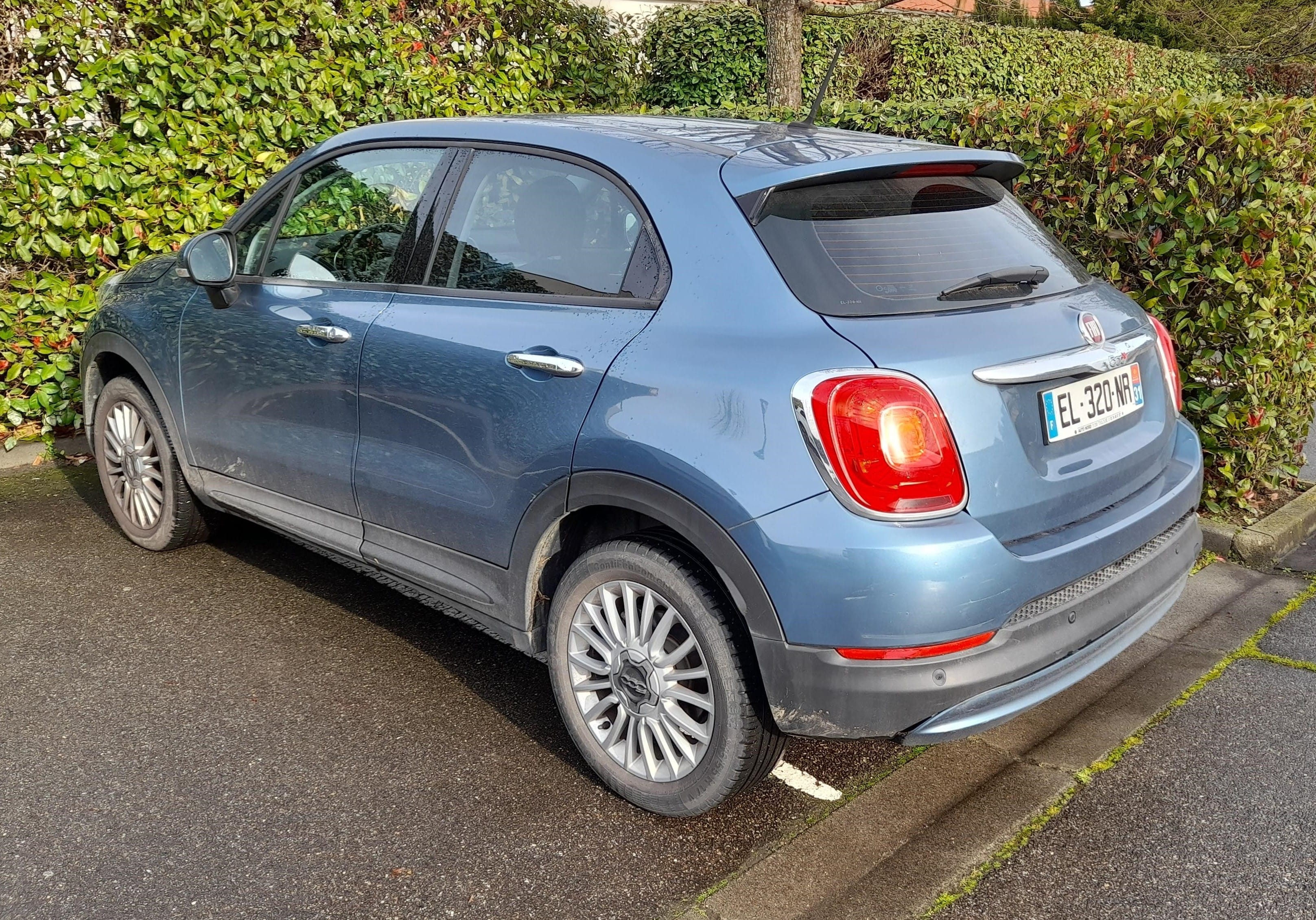 Fiat 500 X avec GPS