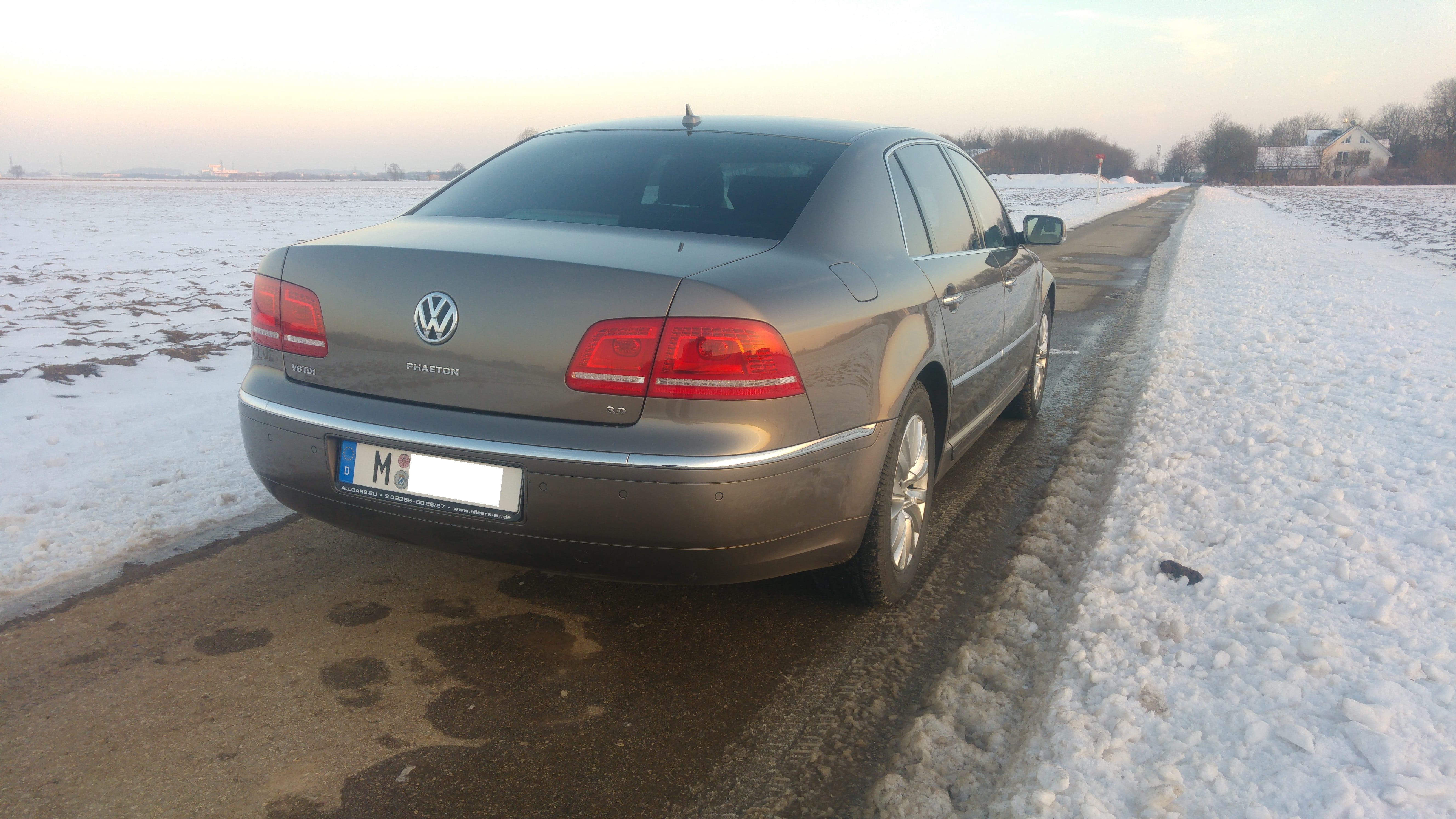 Volkswagen Phaeton 3.0 V6 TDI with Four-wheel drive