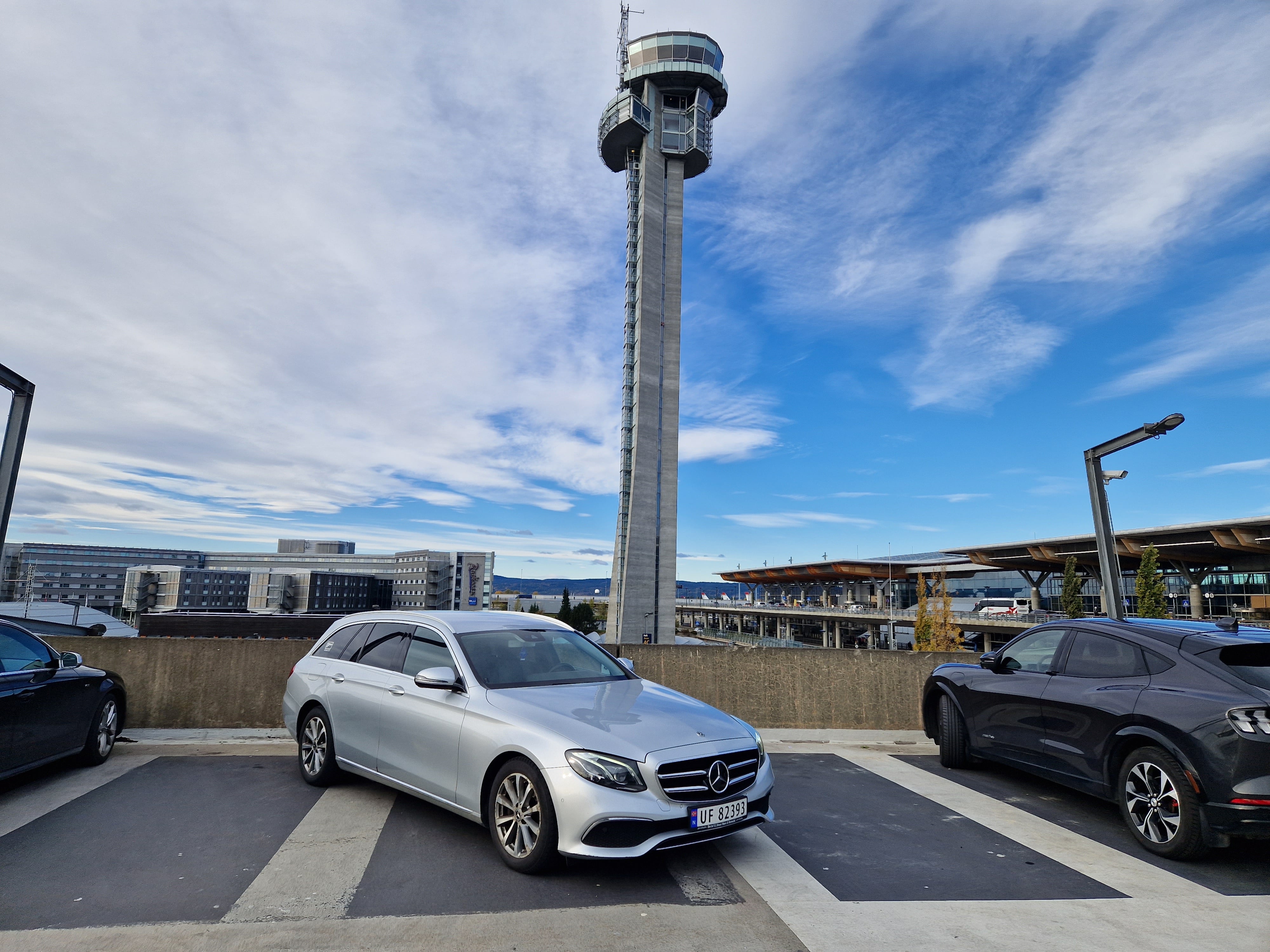 Mercedes-Benz E-Class 220 4MATIC
