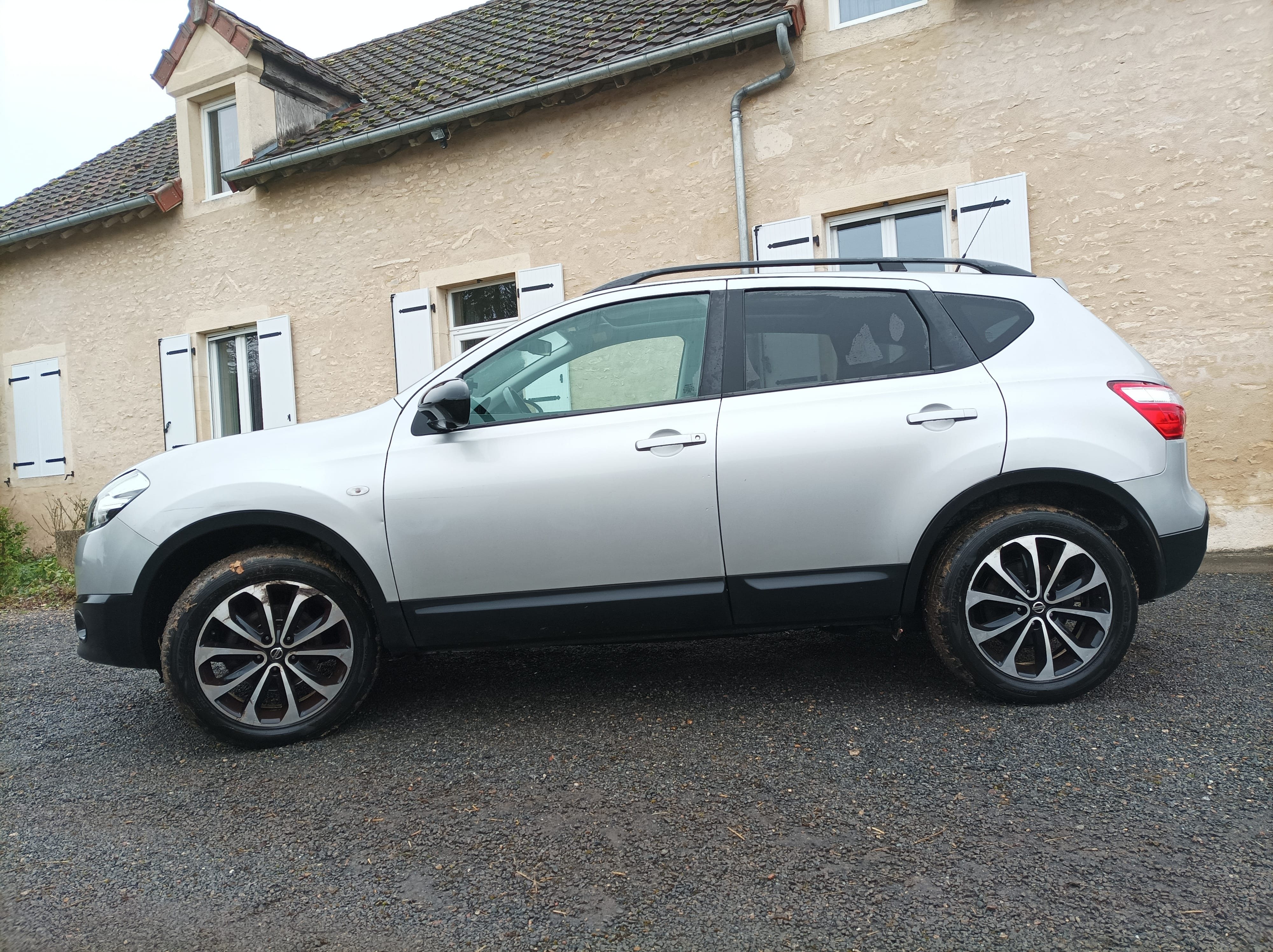 Nissan Qashqai avec Climatisation