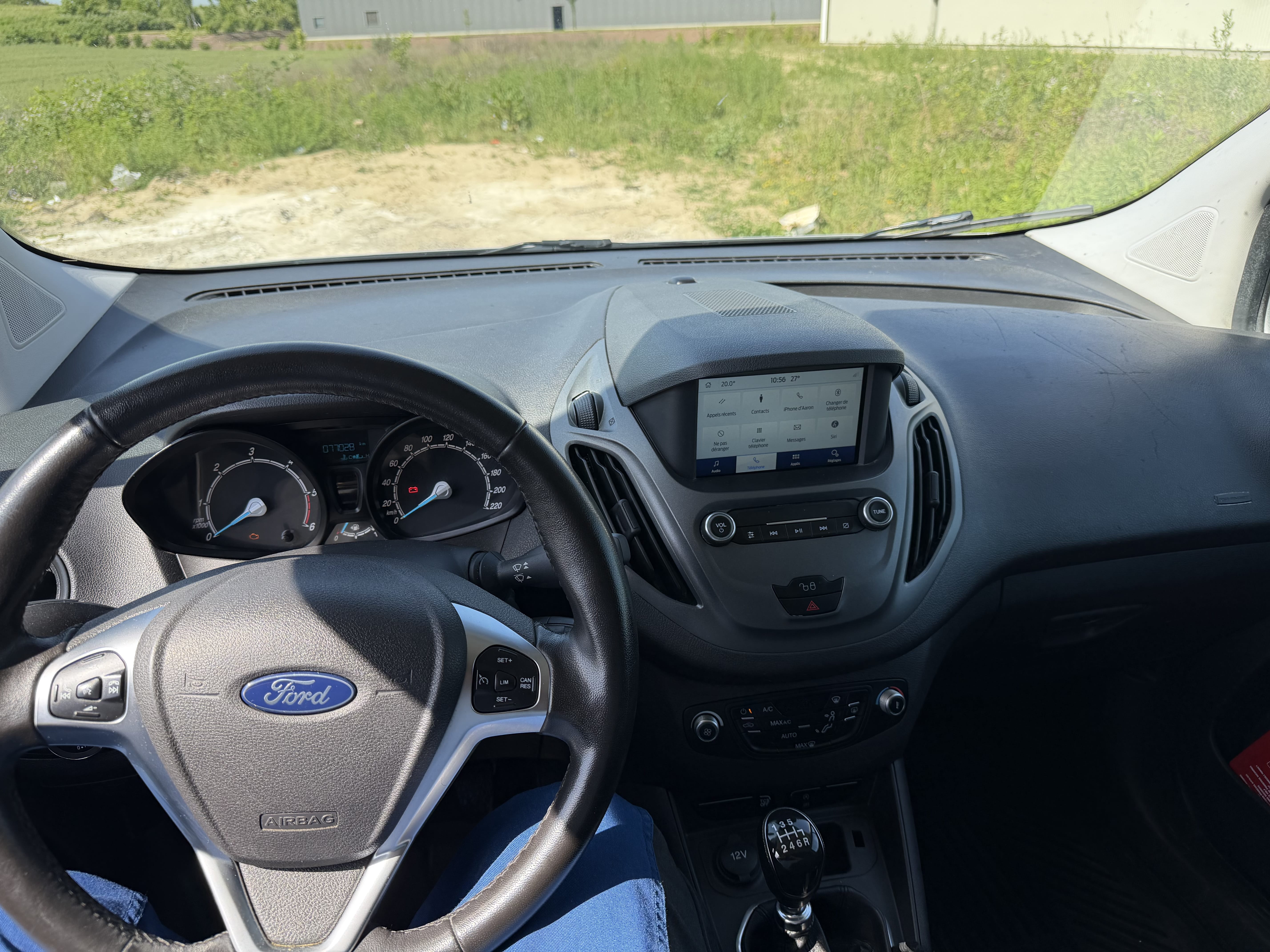 Ford Transit Courier Fourgon avec Régulateur de vitesse