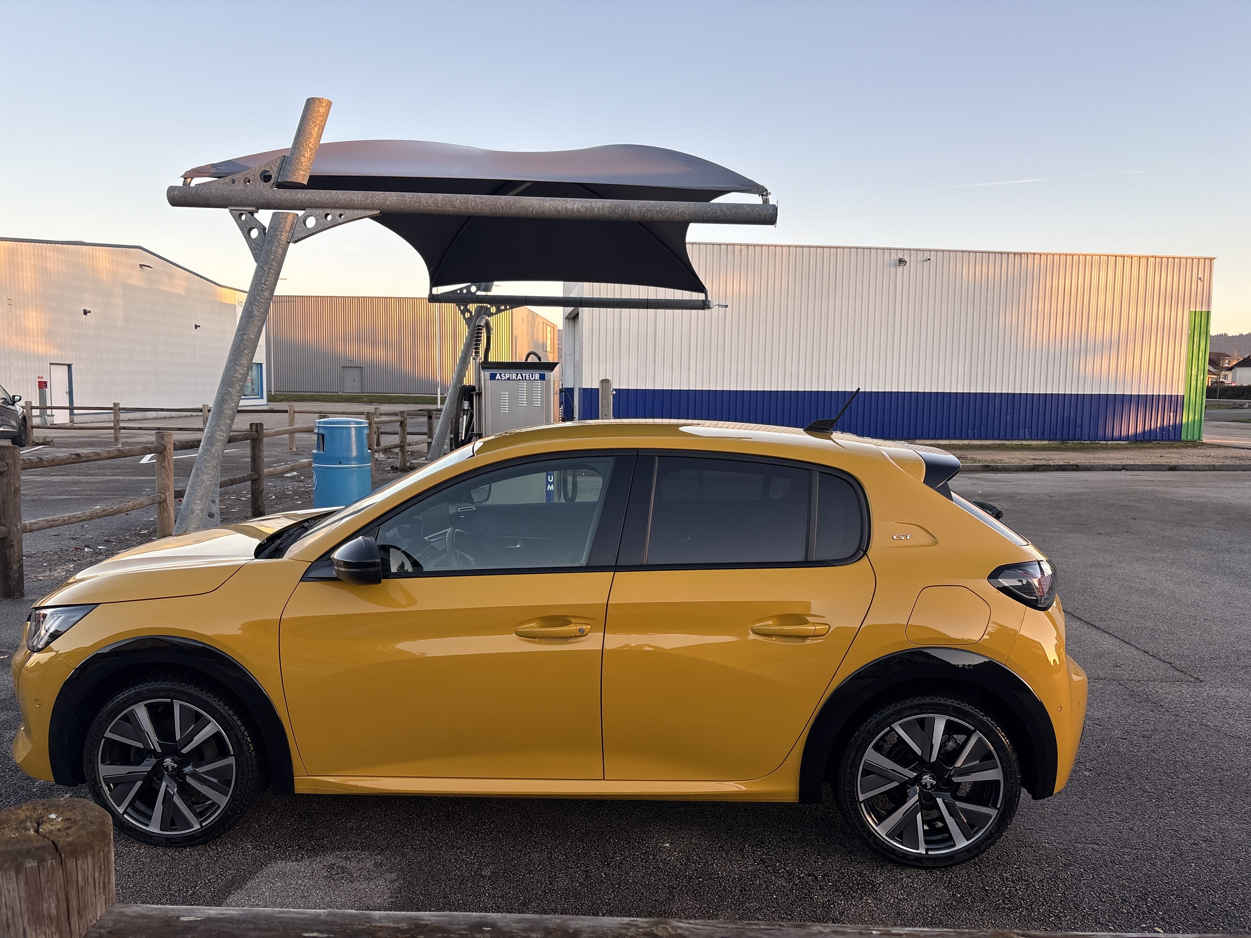 Peugeot 208 GTI avec Climatisation