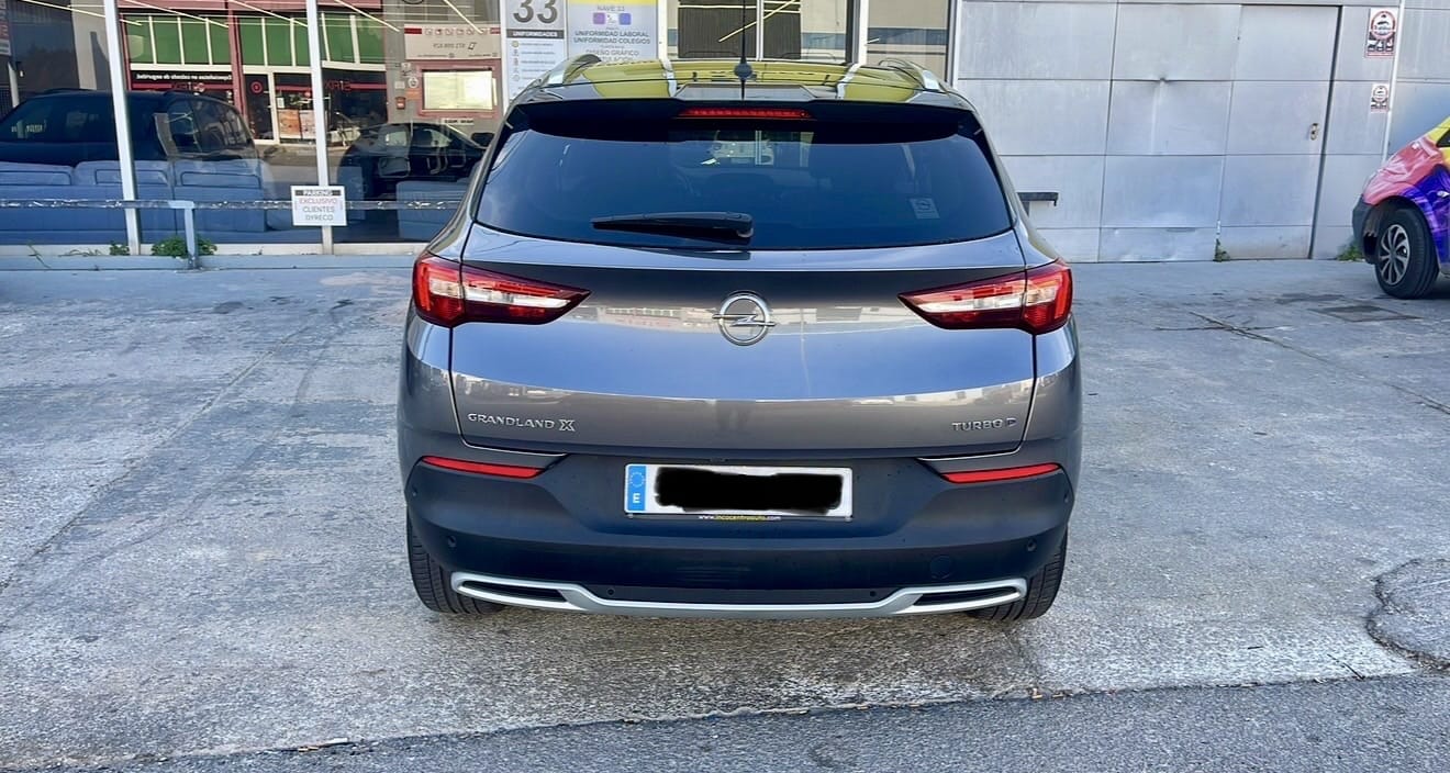 Opel Grandland X med Aircondition