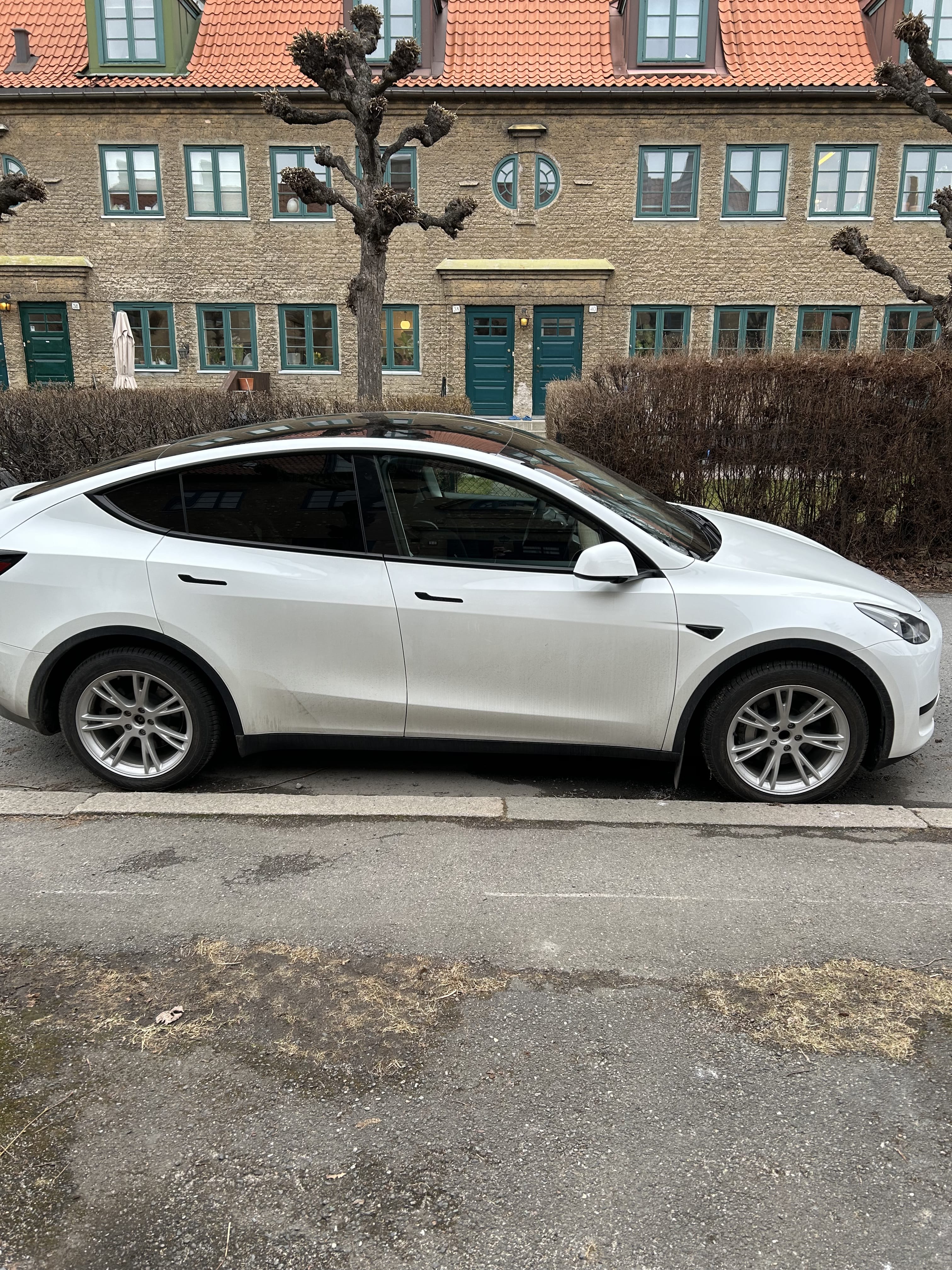 Tesla Model Y med Aircondition