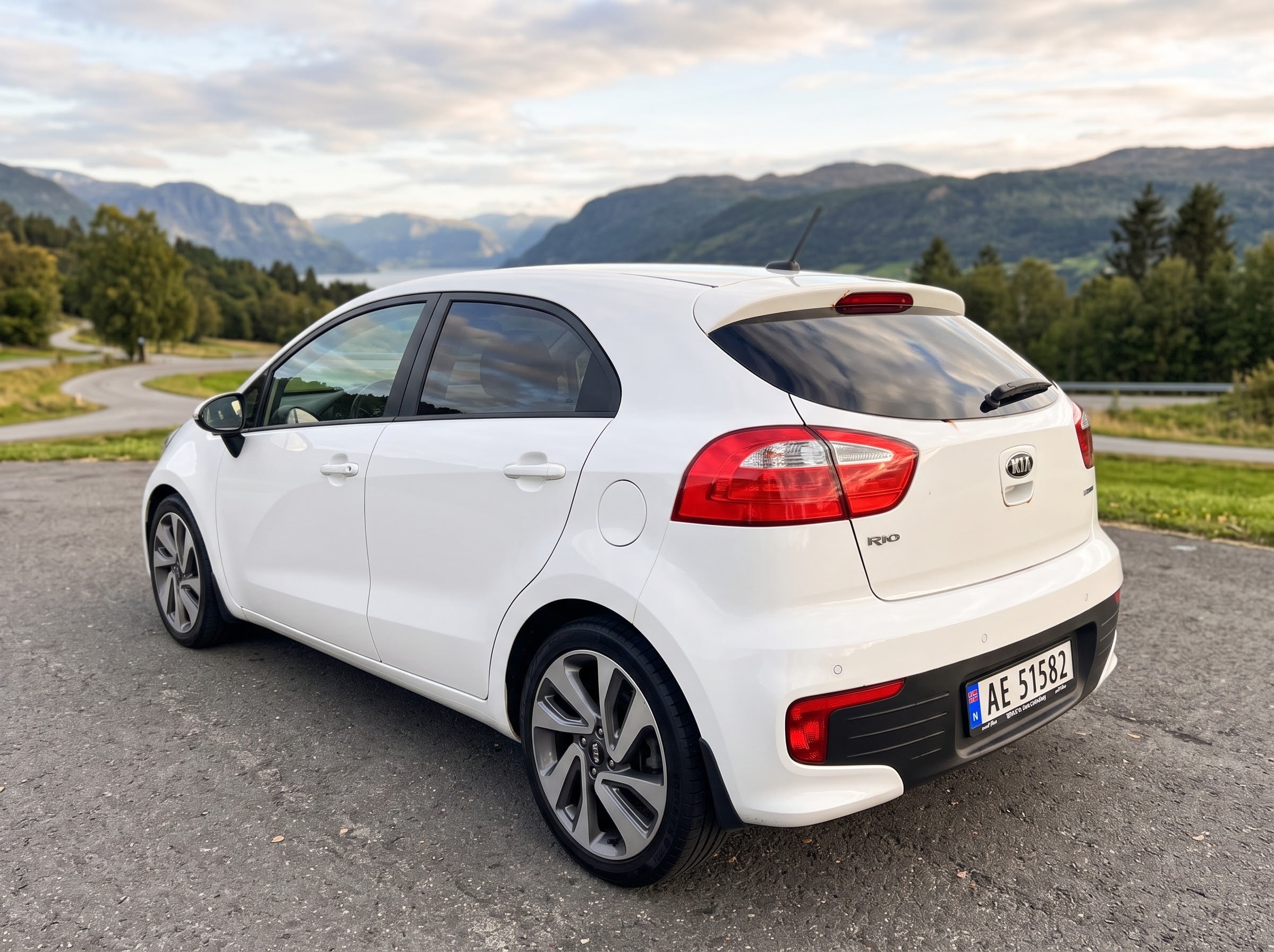 Kia Rio med Ryggekamera