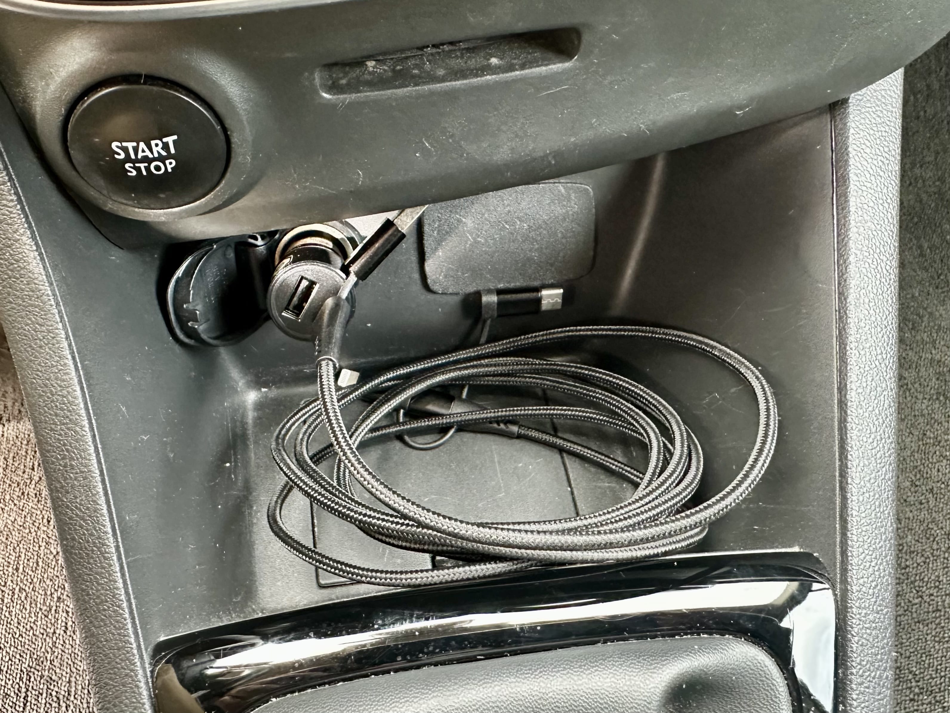 Renault Clio IV TCE 90 INTENS met Bluetooth audio
