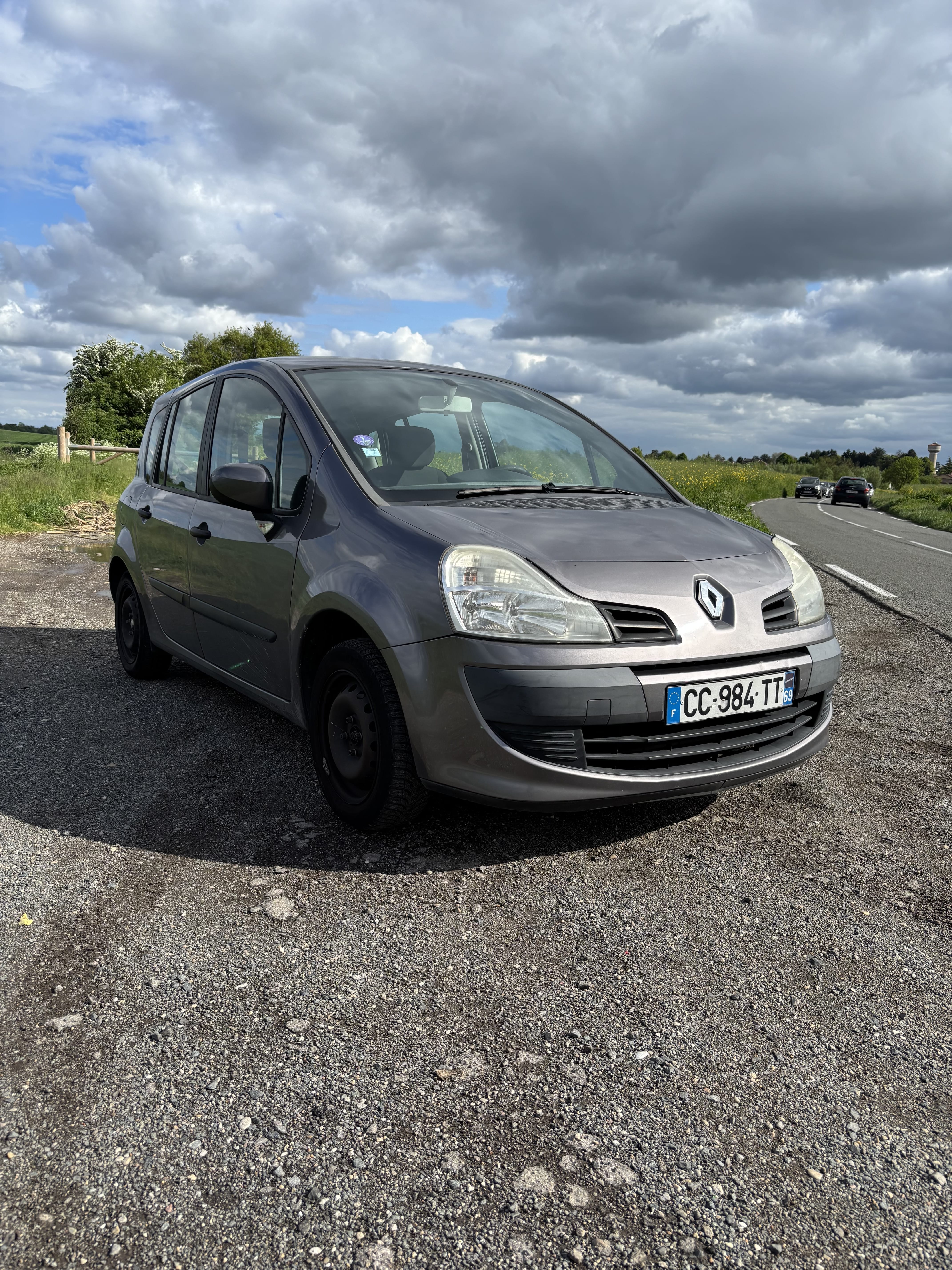 Renault Modus avec Pneus neige