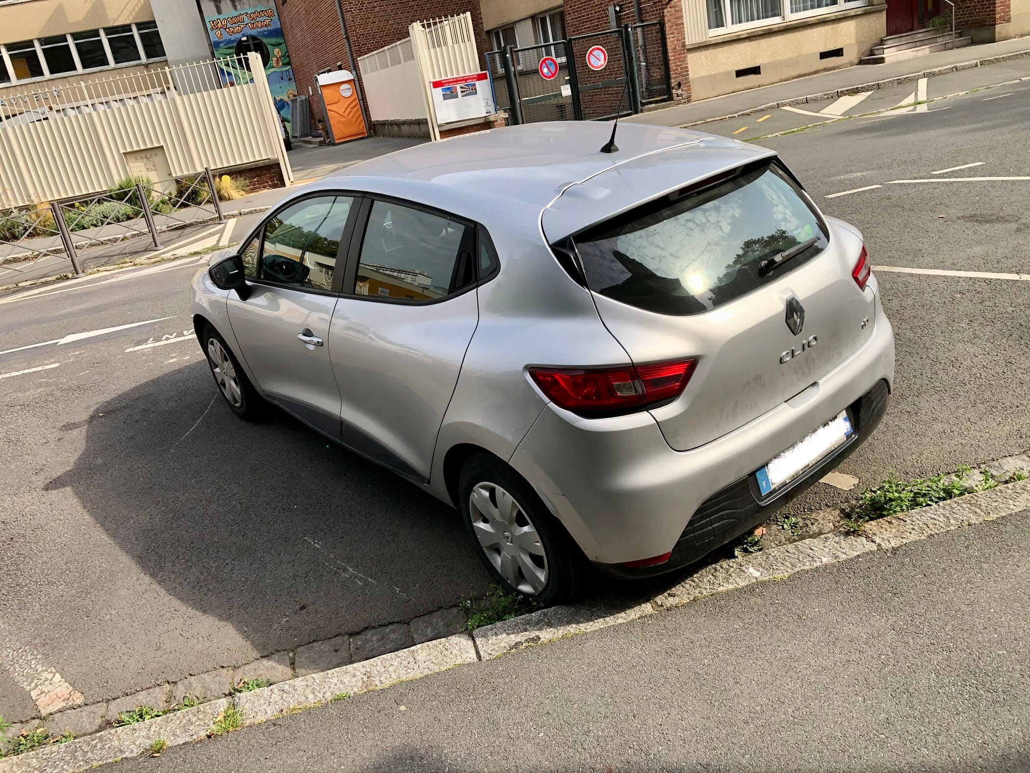 Renault Clio Société 1.5 DCI 90 avec Chaines