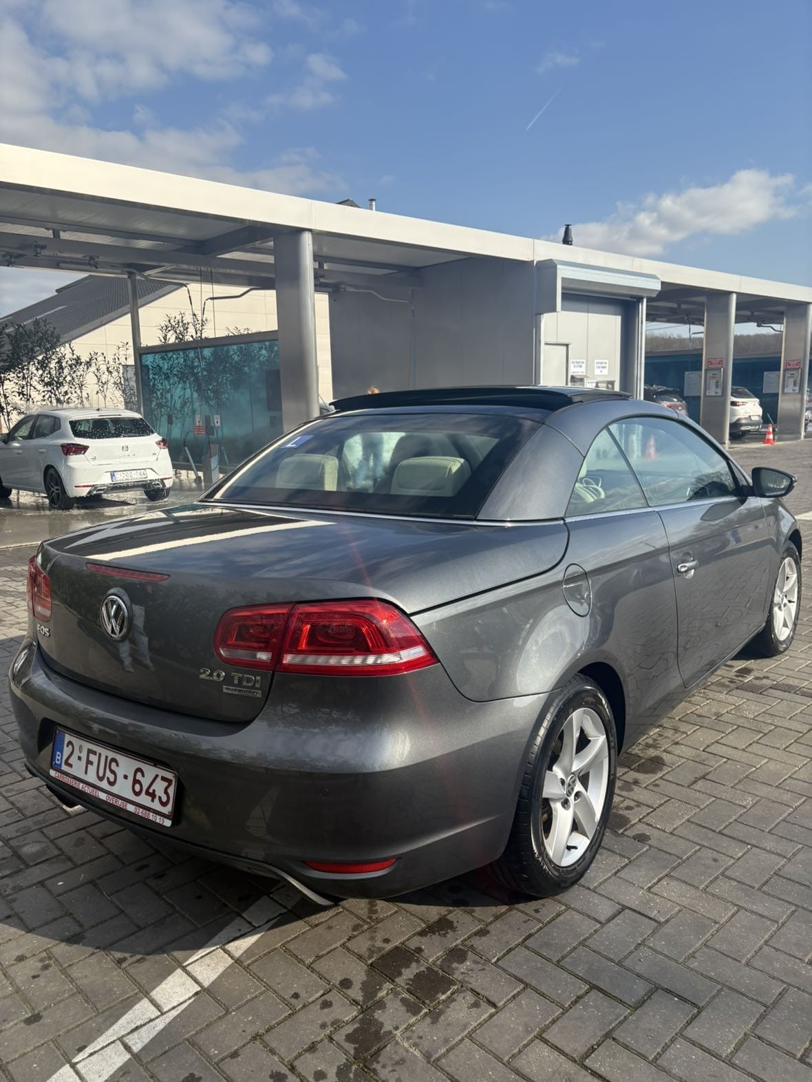 Volkswagen EOS 2.0T avec GPS