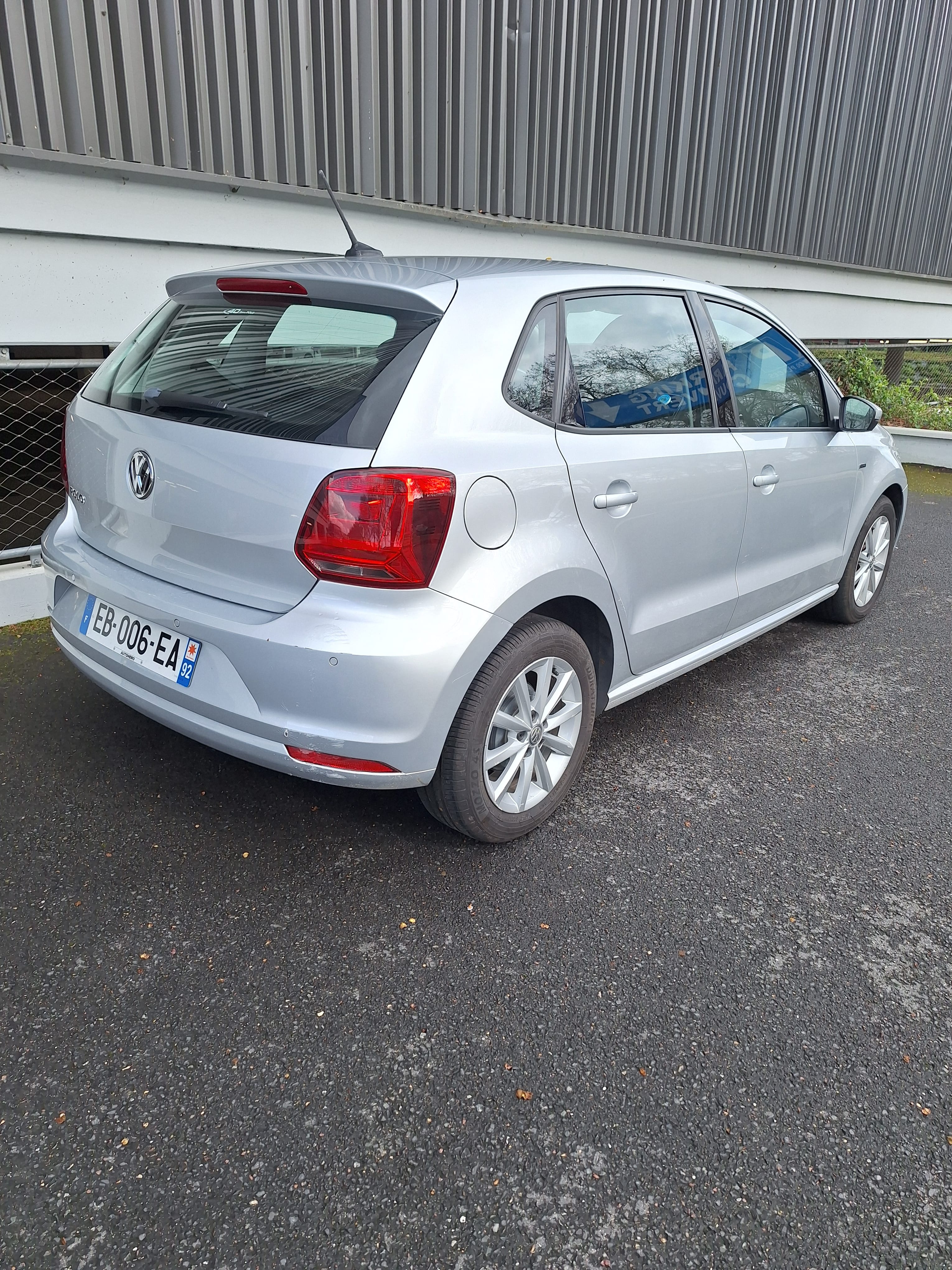 Volkswagen Polo avec GPS