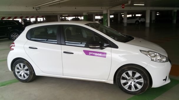 Peugeot 208 avec Régulateur de vitesse
