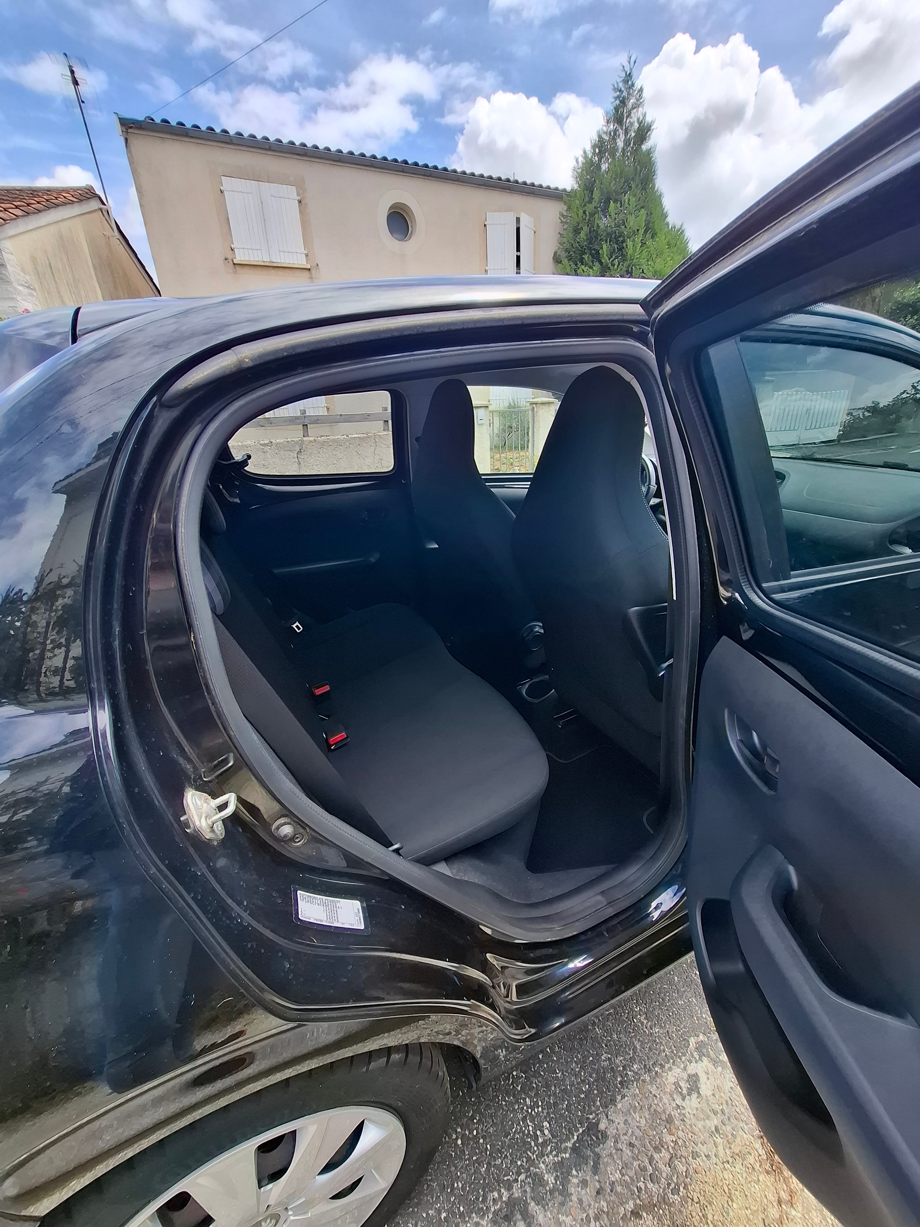 Peugeot 108 avec Entrée audio / iPod