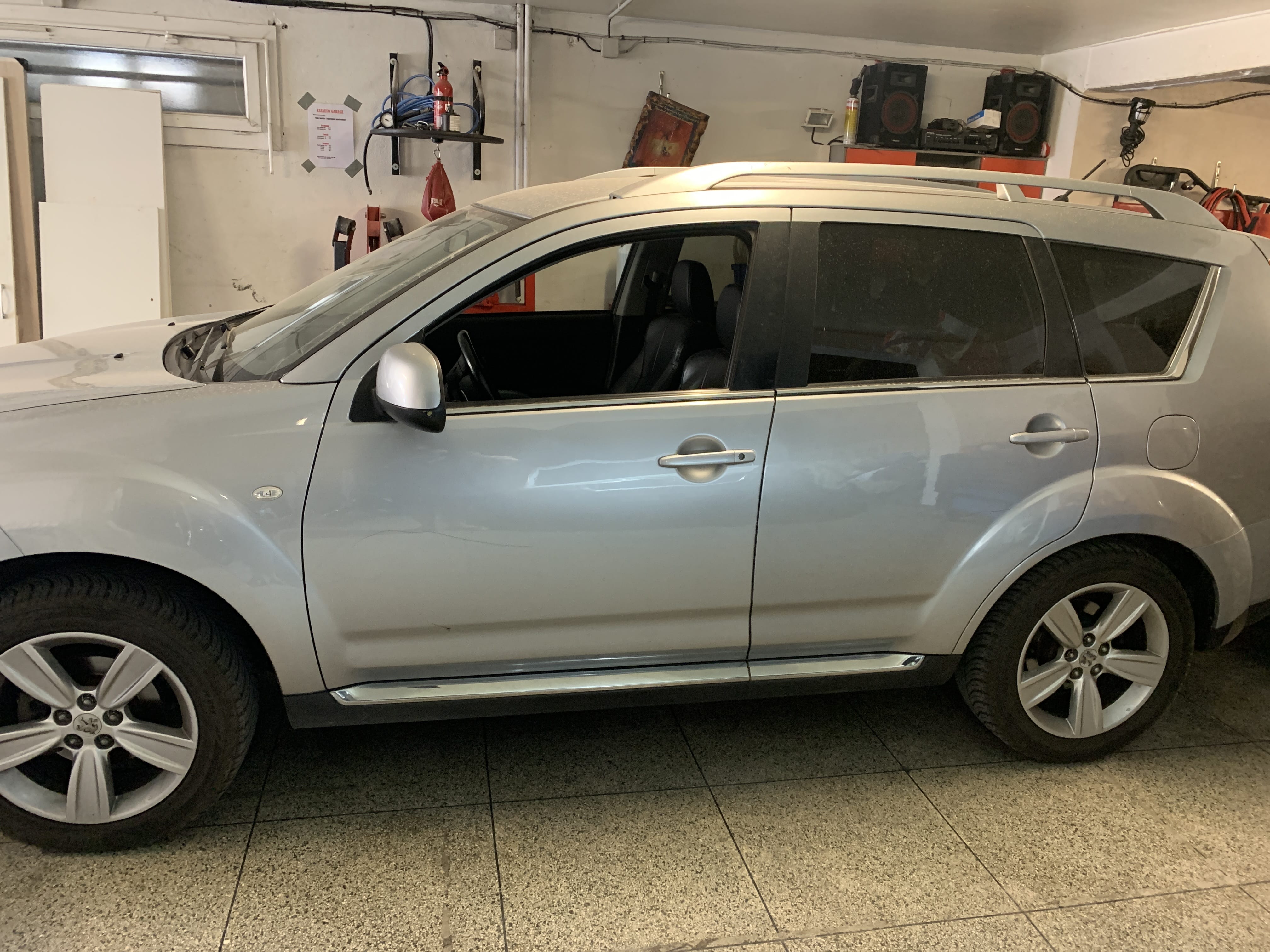 Peugeot 4007 avec Climatisation