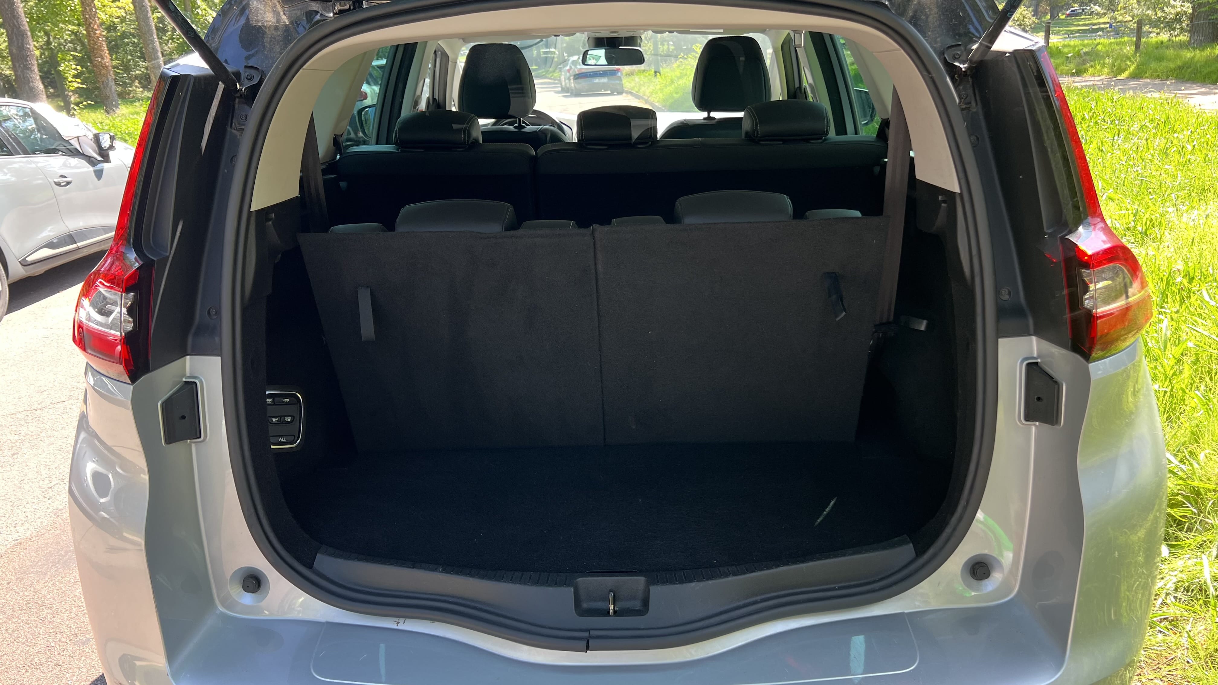 Renault Grand Scenic 140 Intens EDC7 avec Régulateur de vitesse