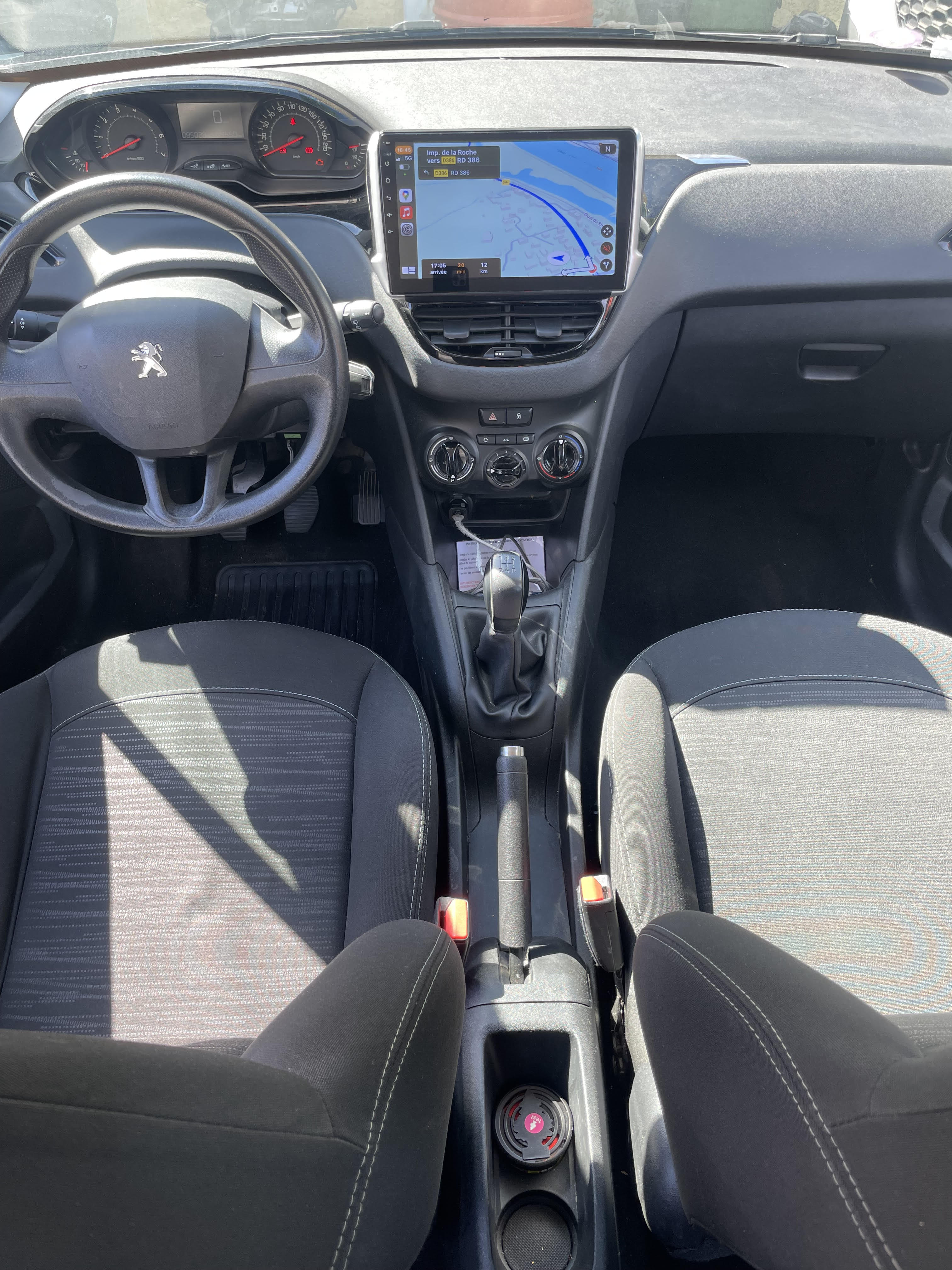 Peugeot 208 1.0 VTI avec Régulateur de vitesse