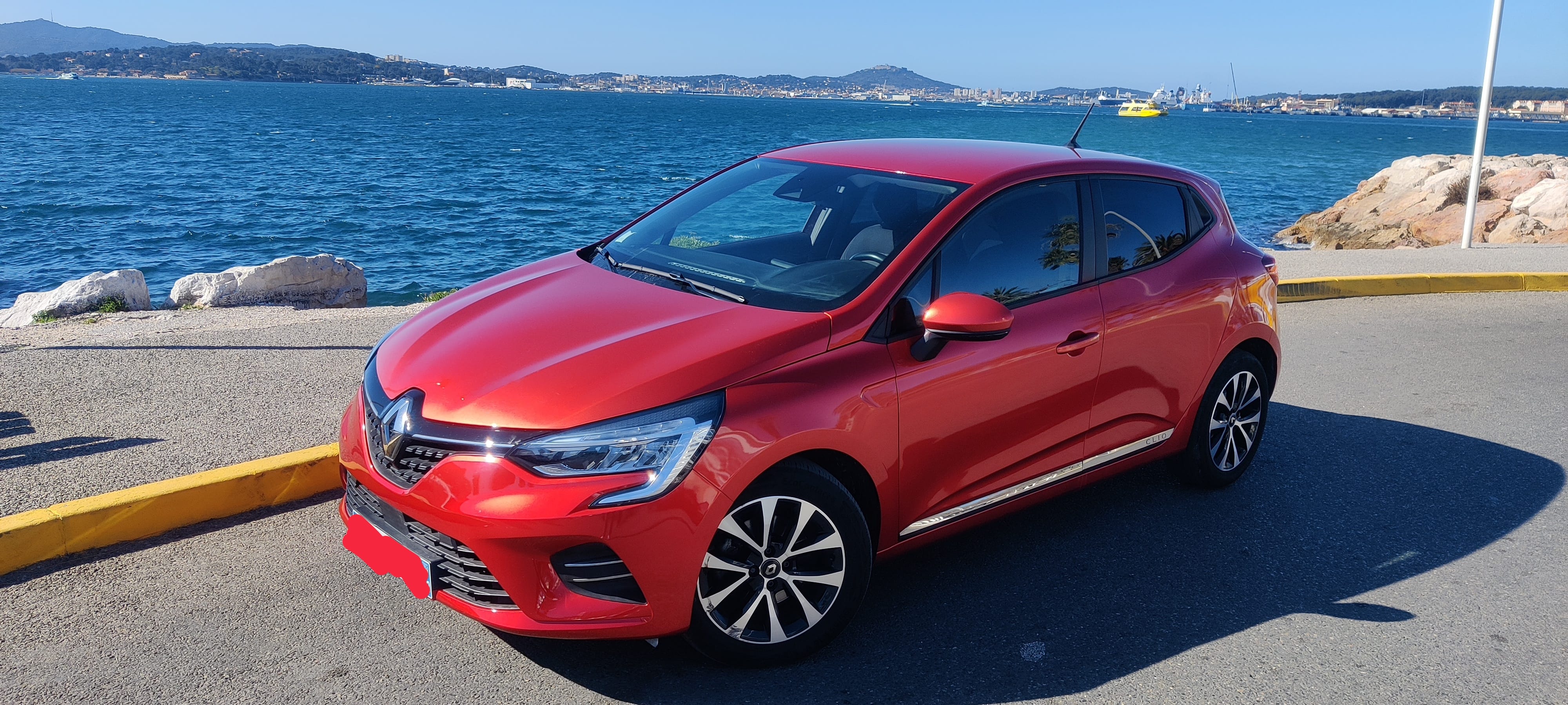 Renault Clio Zen, 2021, Essence 95