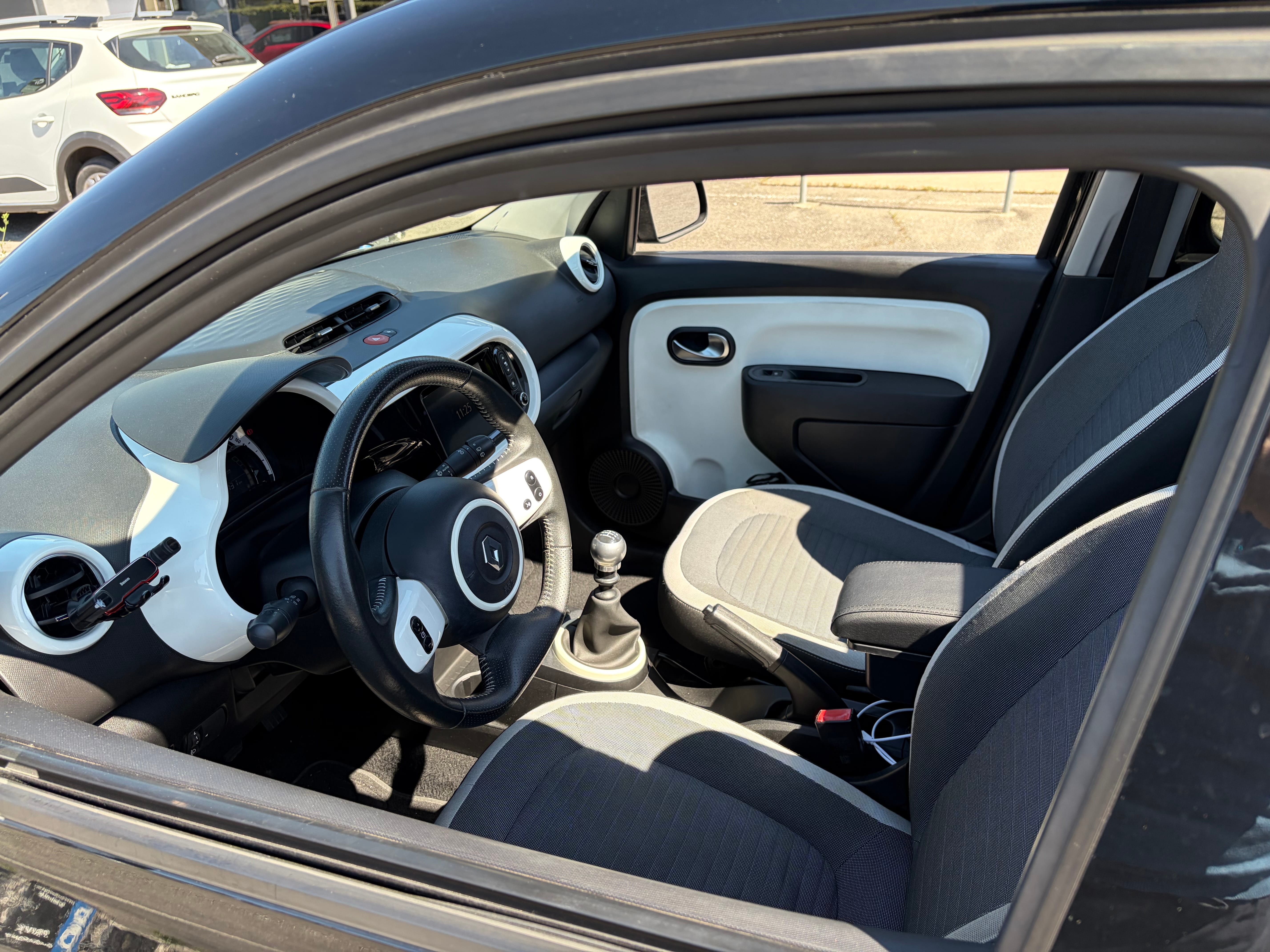 Renault Twingo III 90 ch- toit ouvrant avec Régulateur de vitesse
