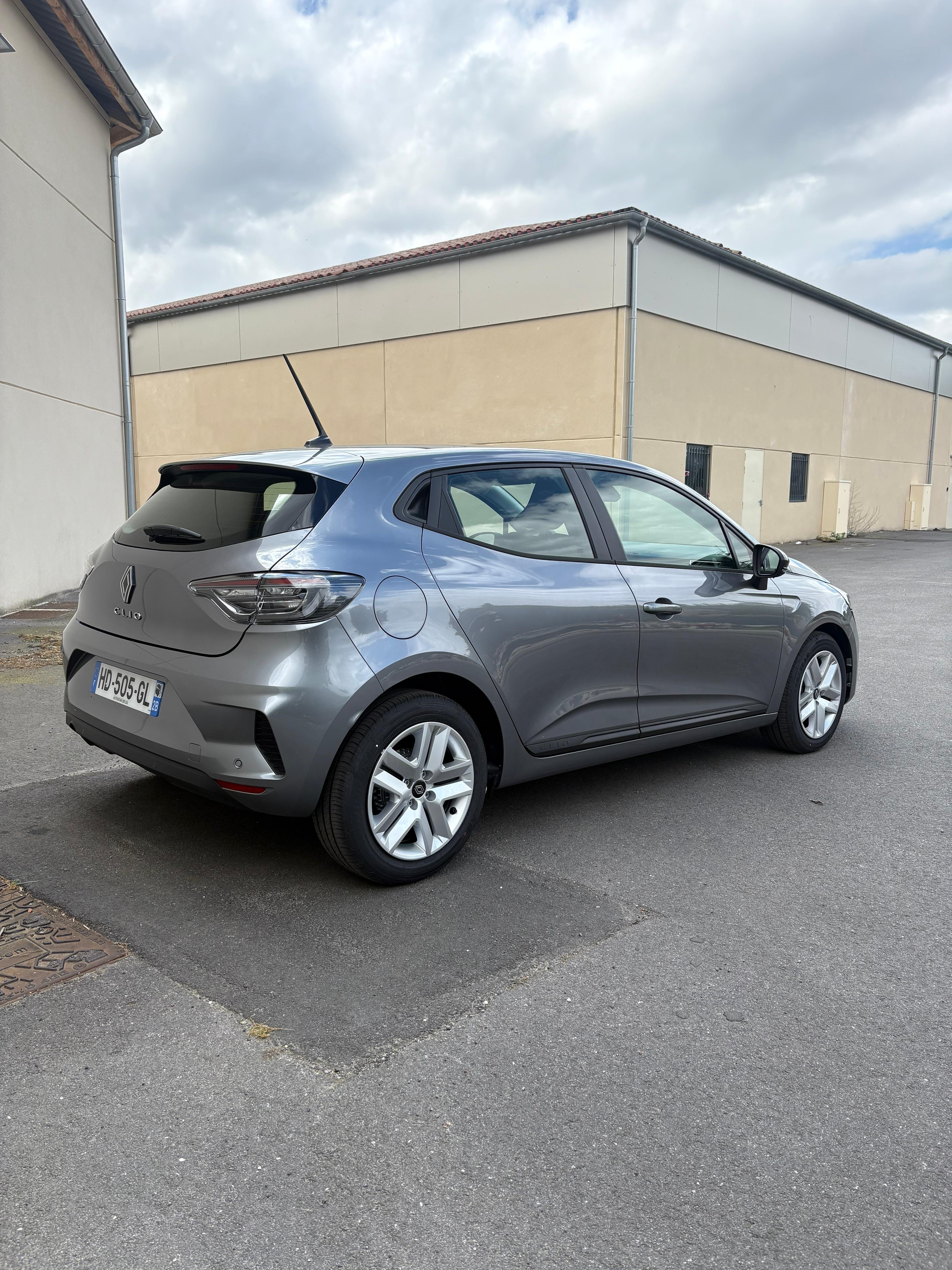 Renault Clio avec GPS