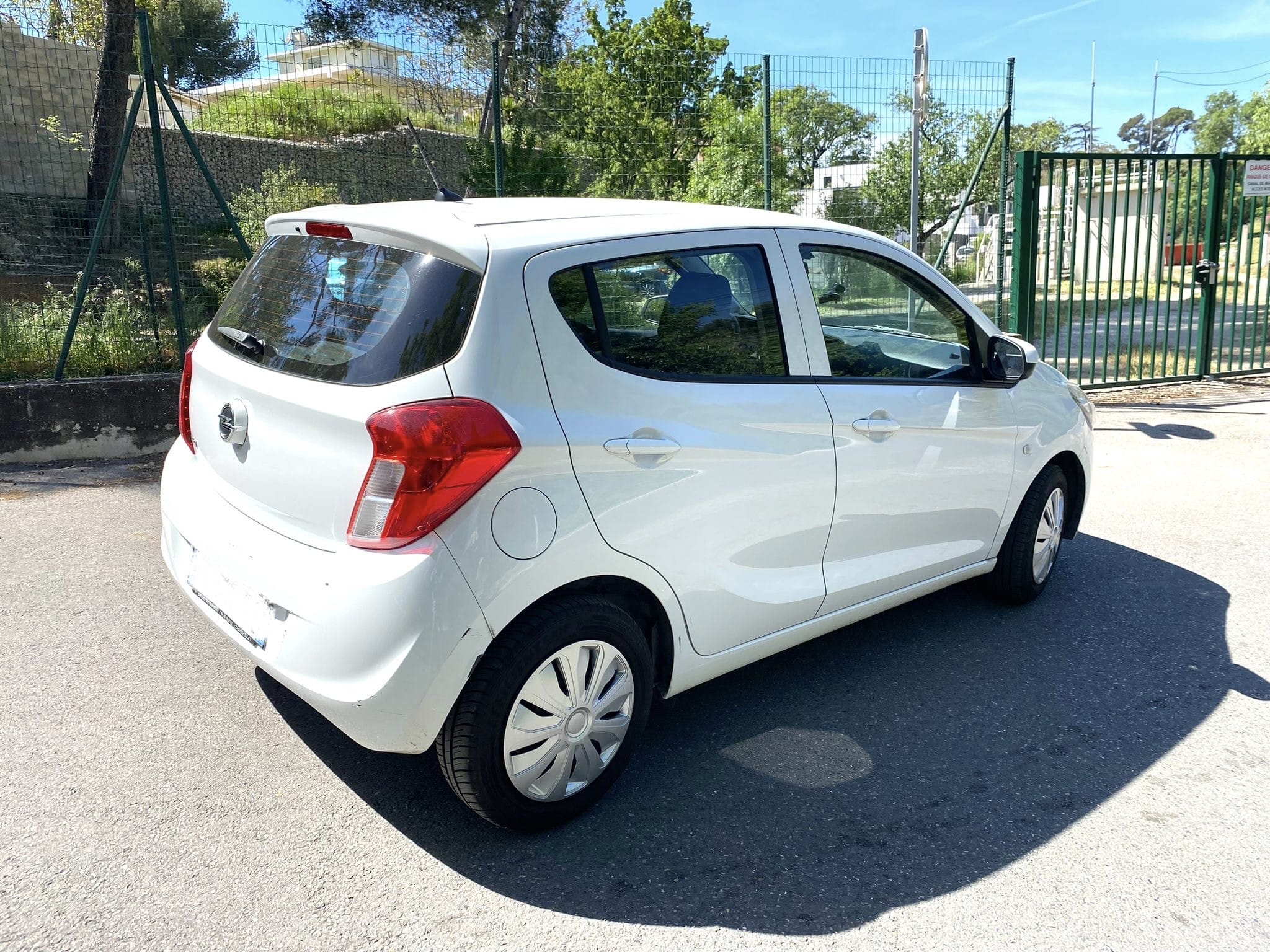 Opel Karl con Puertos de carga USB