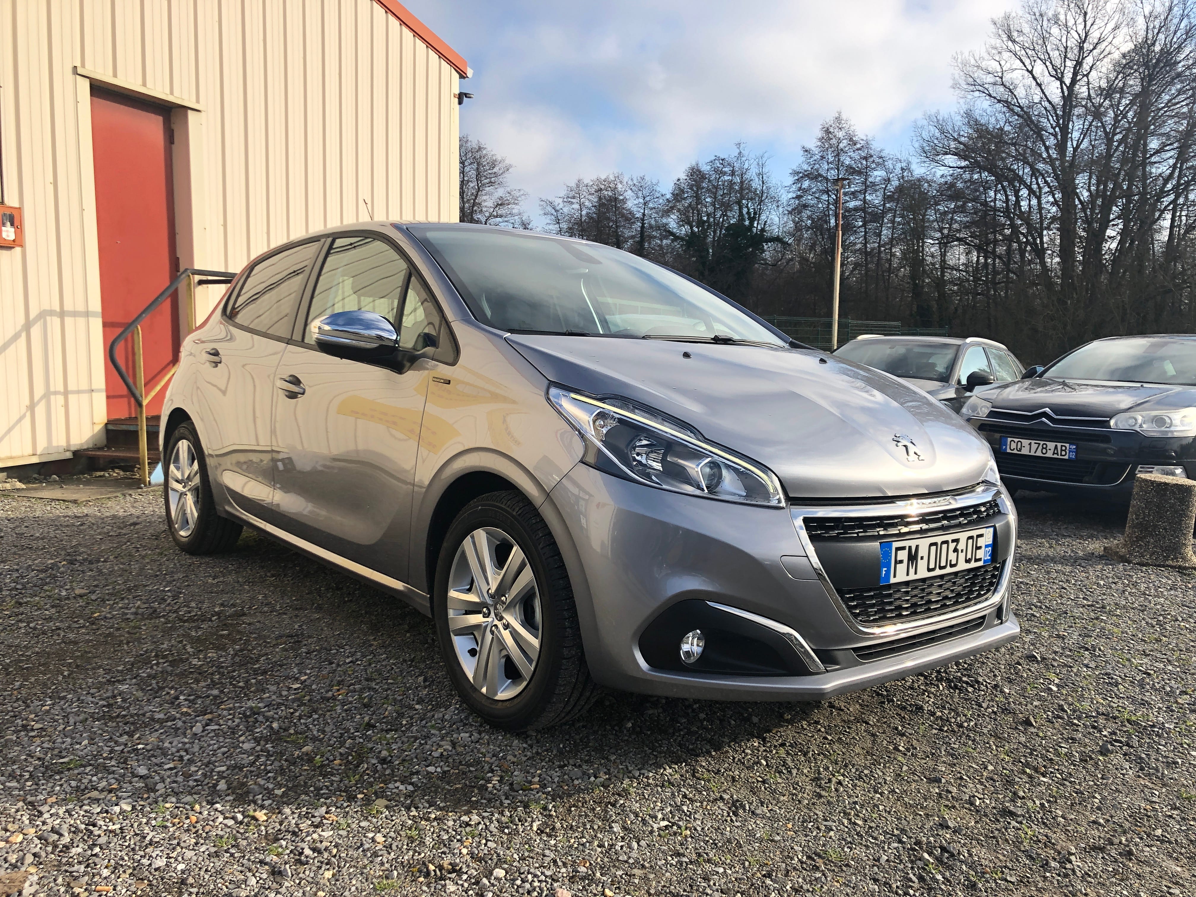 Peugeot 208 Ess 82cv FM432QE avec Climatisation