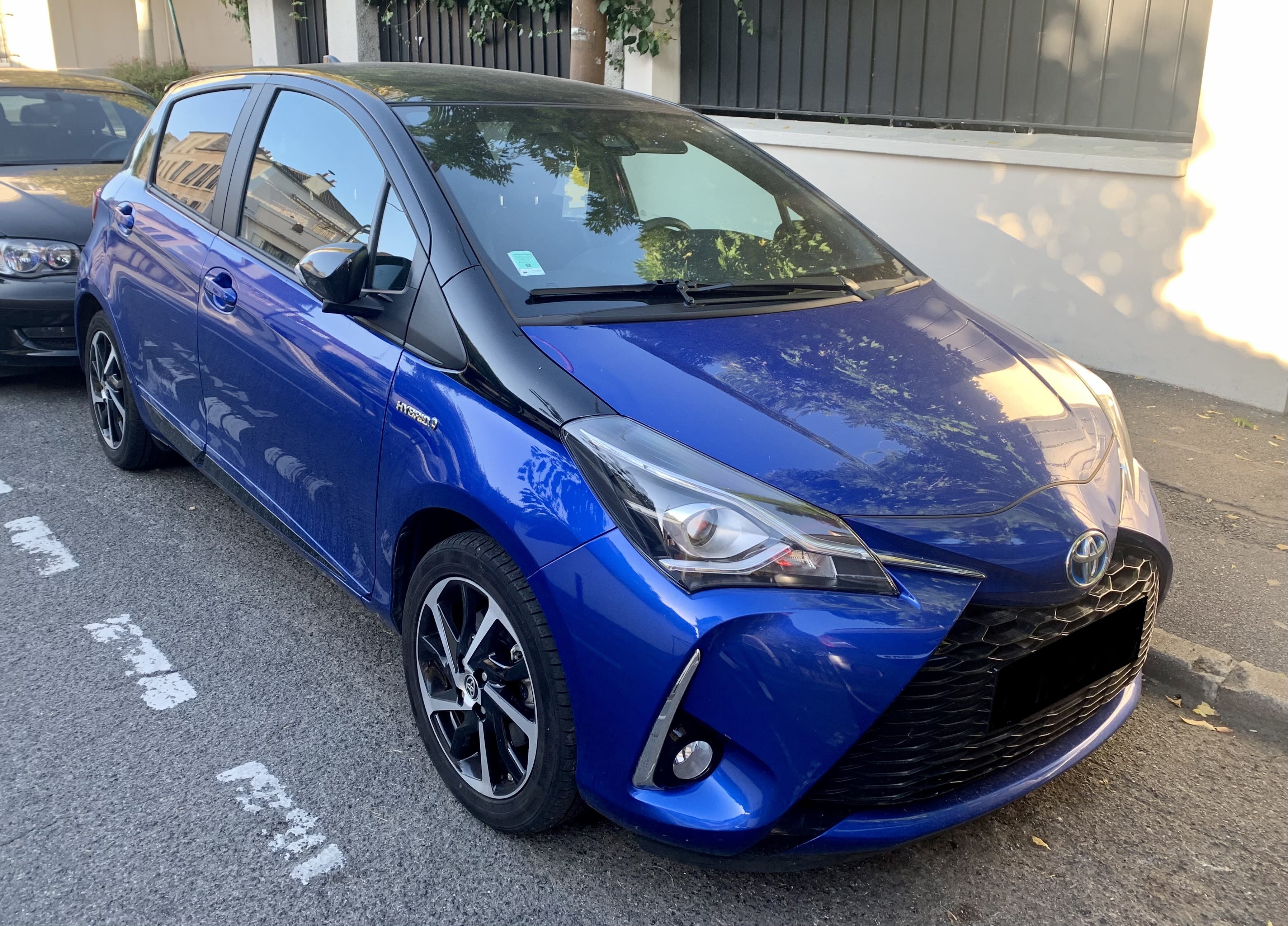 Toyota Yaris Hybride, 2019, Essence 98 / Électrique (hybride), automatique