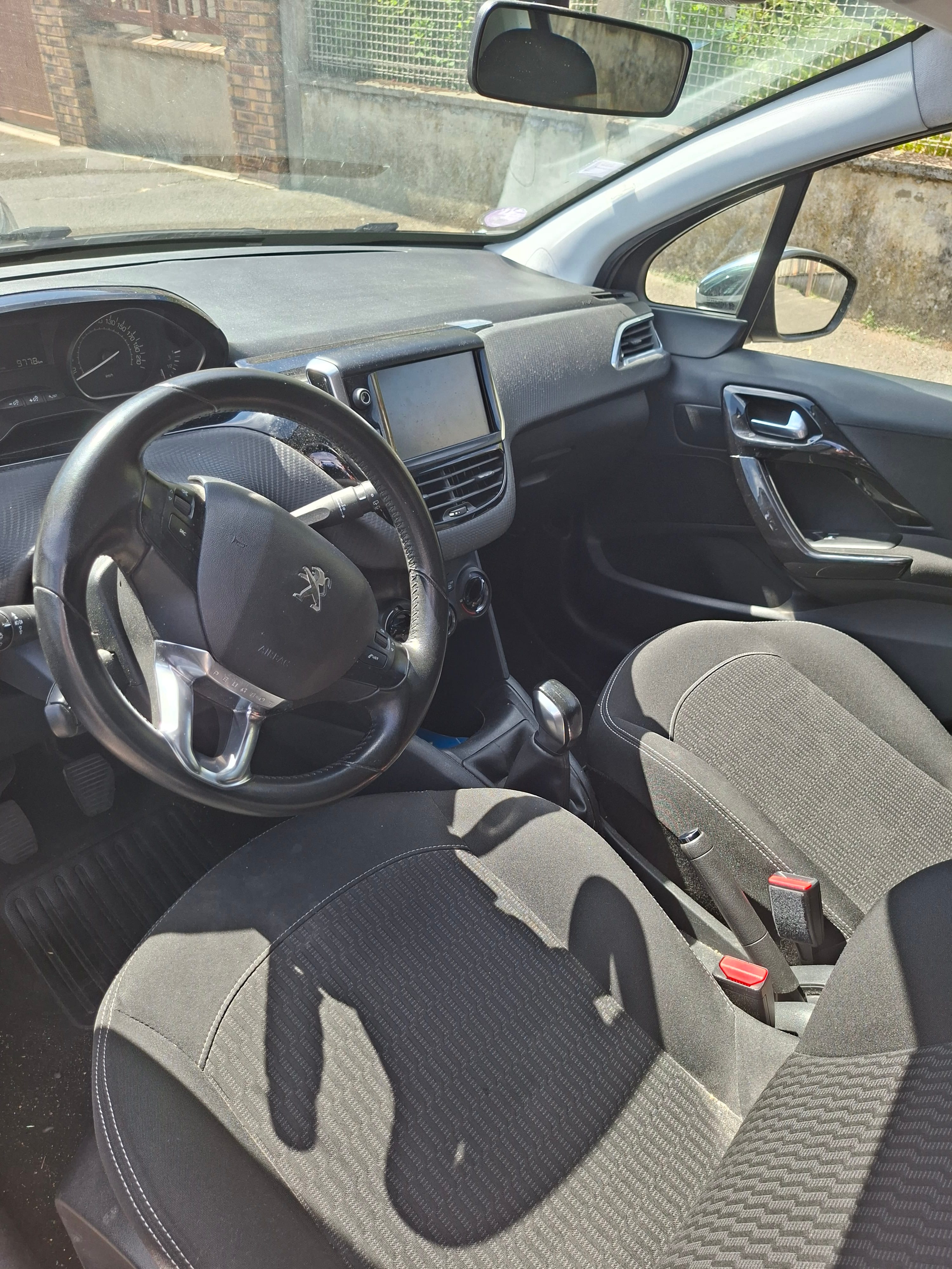 Peugeot 208 avec Caméra de recul