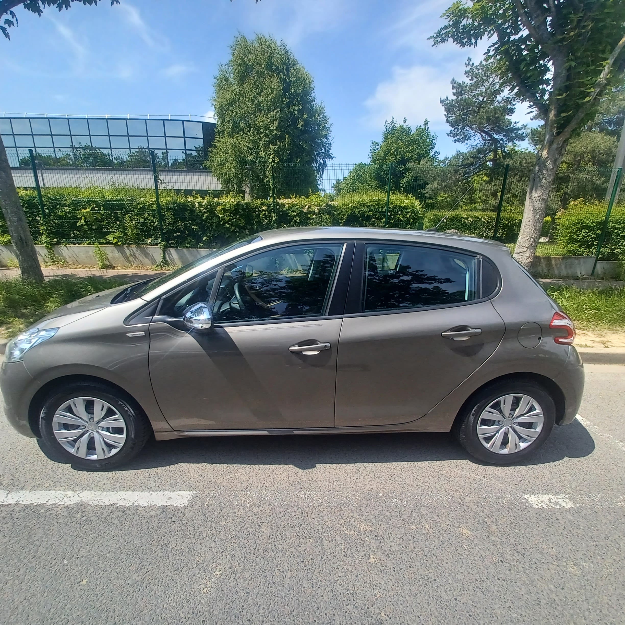 Peugeot 208 avec Climatisation