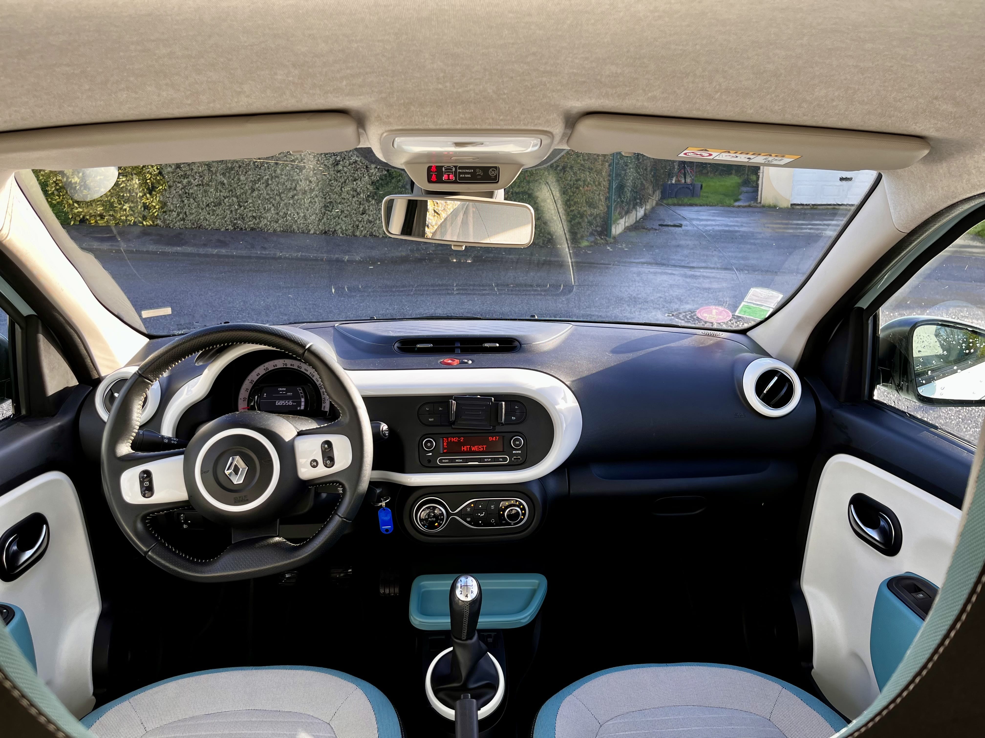 Renault Twingo III with Bluetooth audio